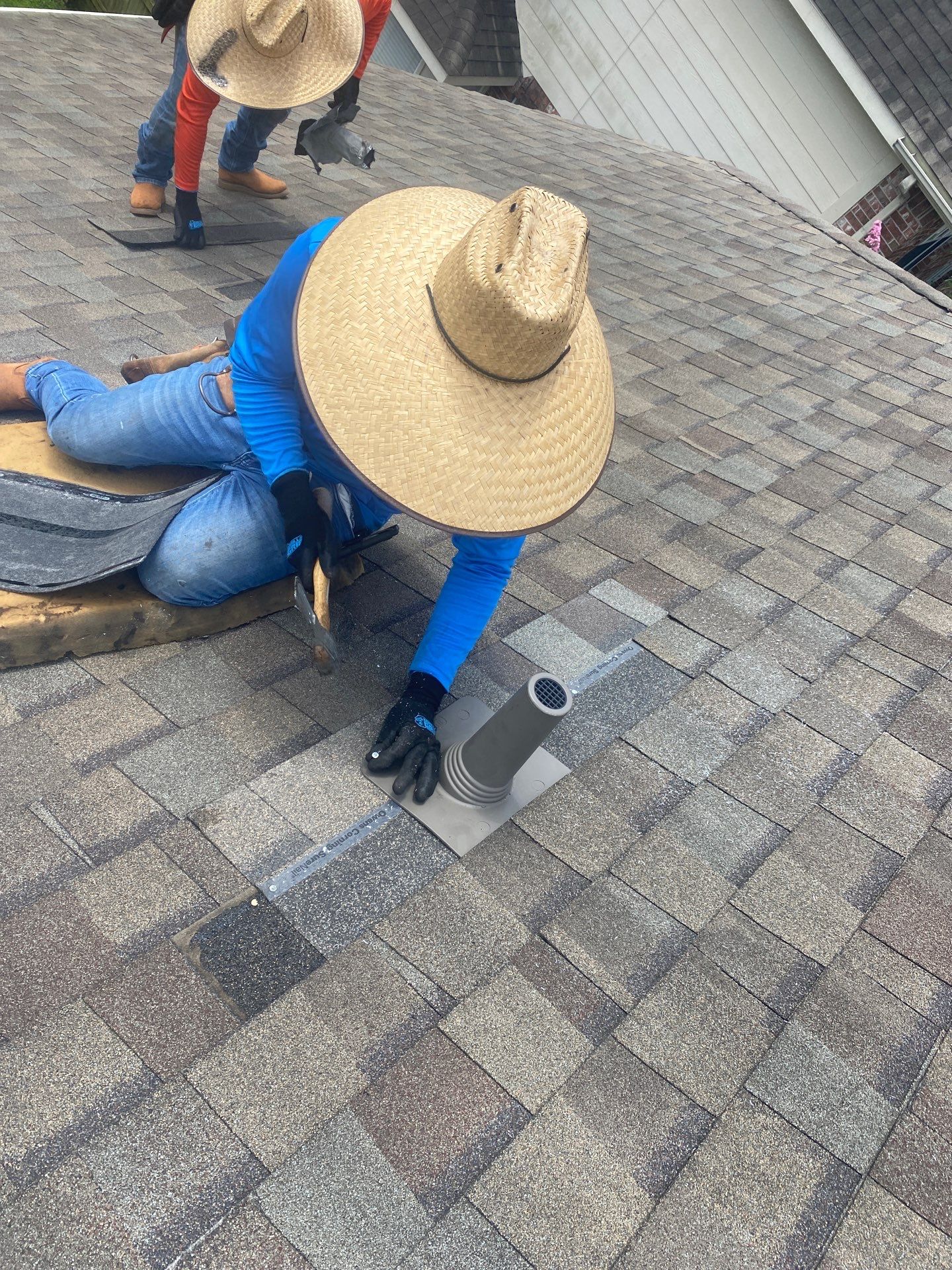 Hail Damage using Owen's Corning Duration (Lifetime) Shingles by Roof Repair Company