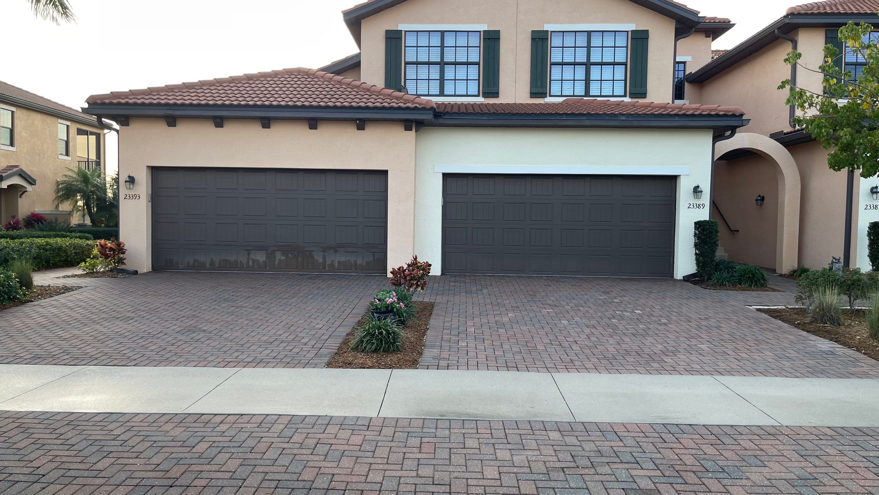 HOA Paver Driveway & Sidewalk Cleaning in Sarasota National, Venice, FL | Sunshine AquaWash by Sunshine AquaWash