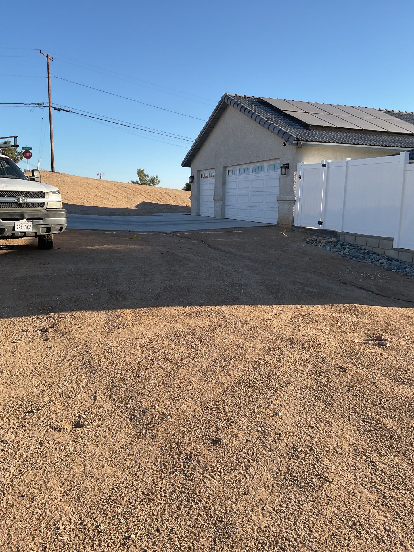 Fence Installation using chain -link by Fence Guys Inc.
