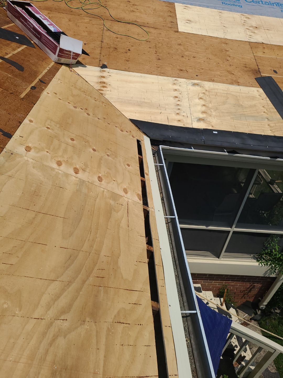 Arlington: Roof Replacement with CertainTeed Landmark Pro in Max Def Georgetown Gray by RM Banning, Inc.