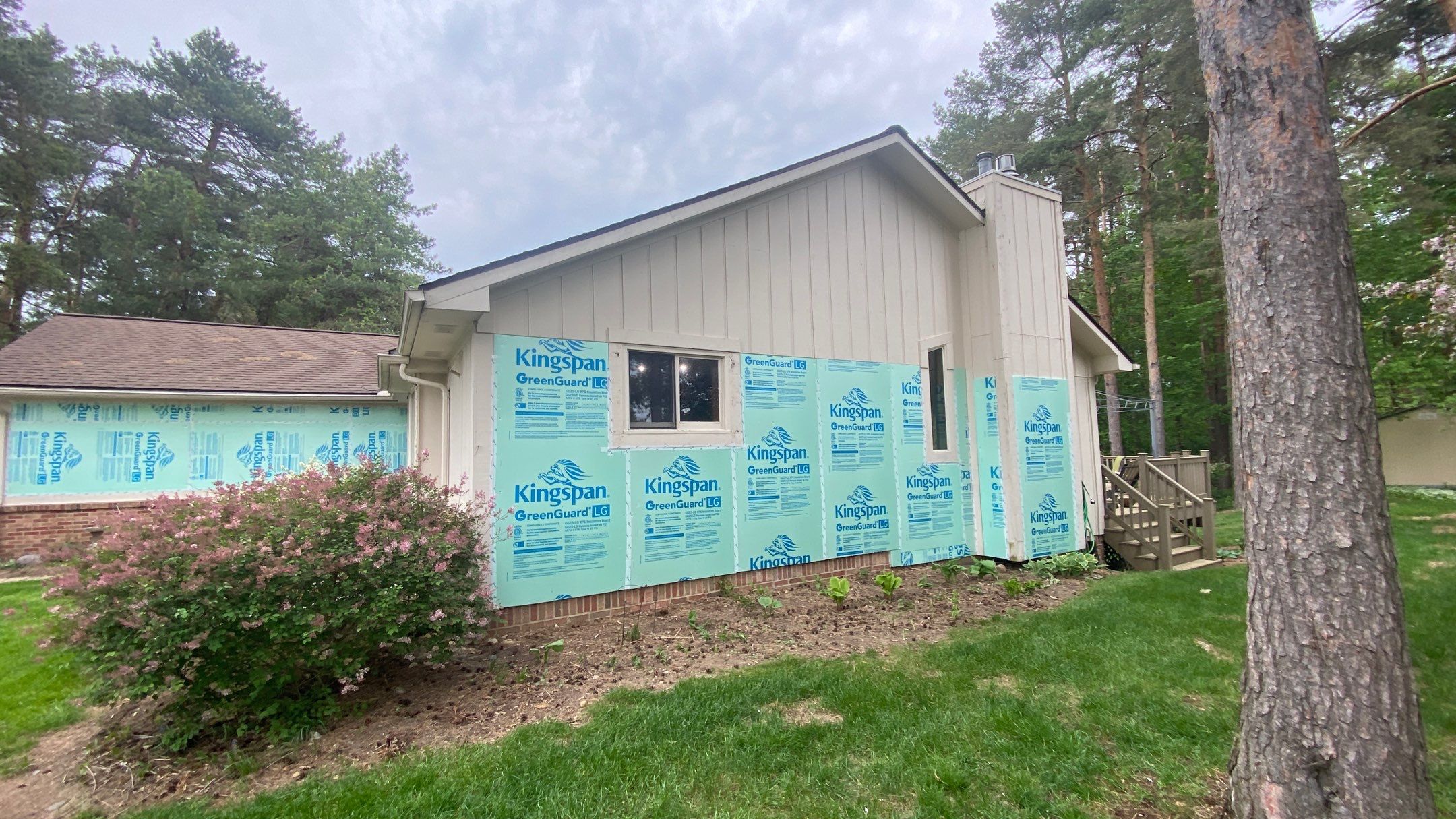 Siding Replacement using CertainTeed Restoration Classis D4 by 180 Contractors