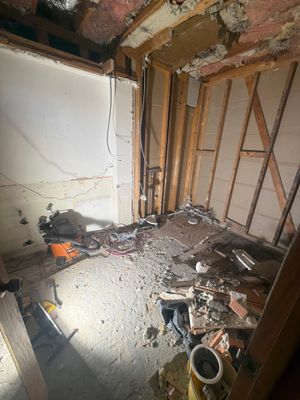 Interior Room Renovation and Painting in Wauwatosa