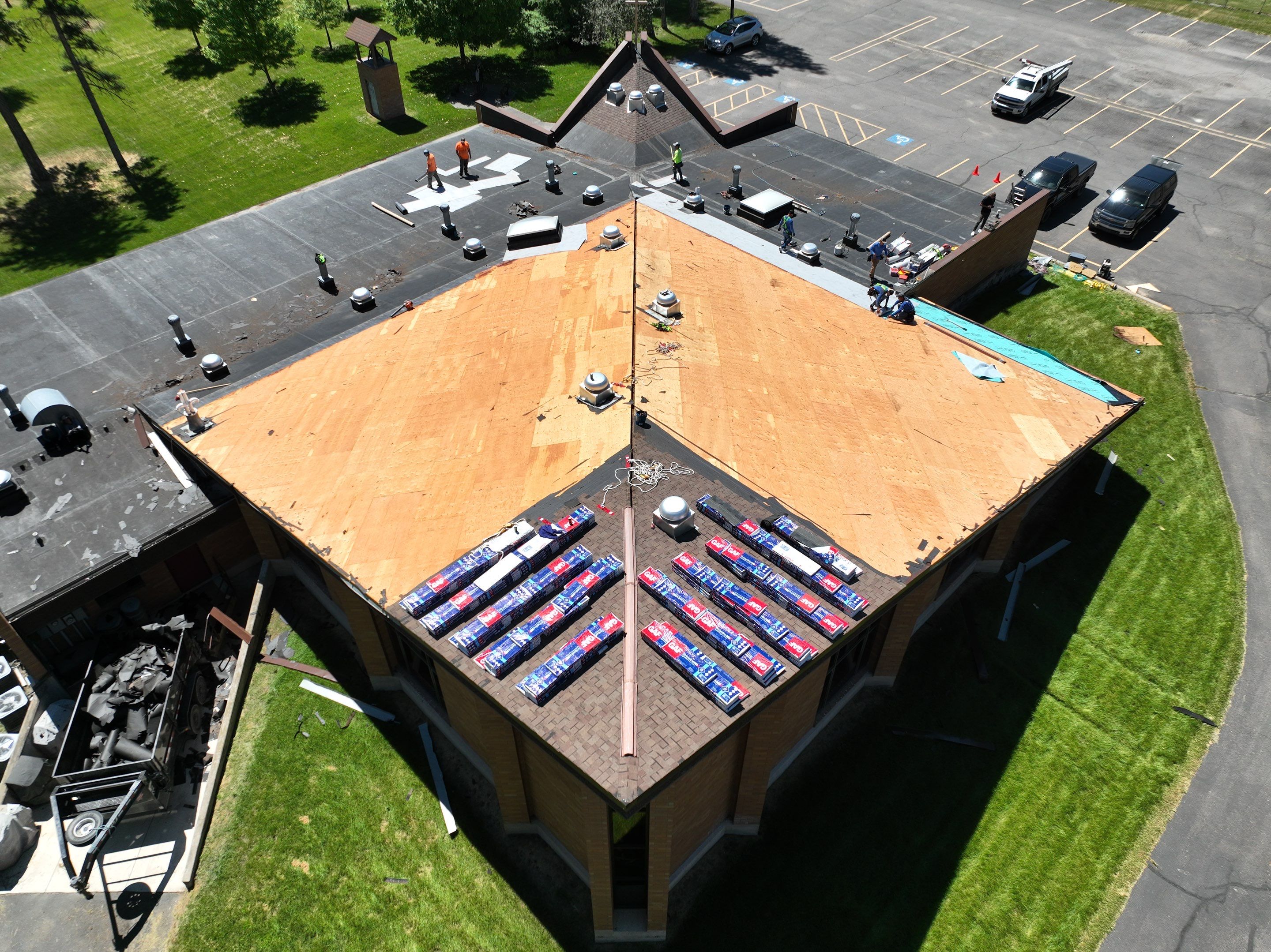 GAF Timberline HDZ - Charcoal by Montana Roofing Solutions