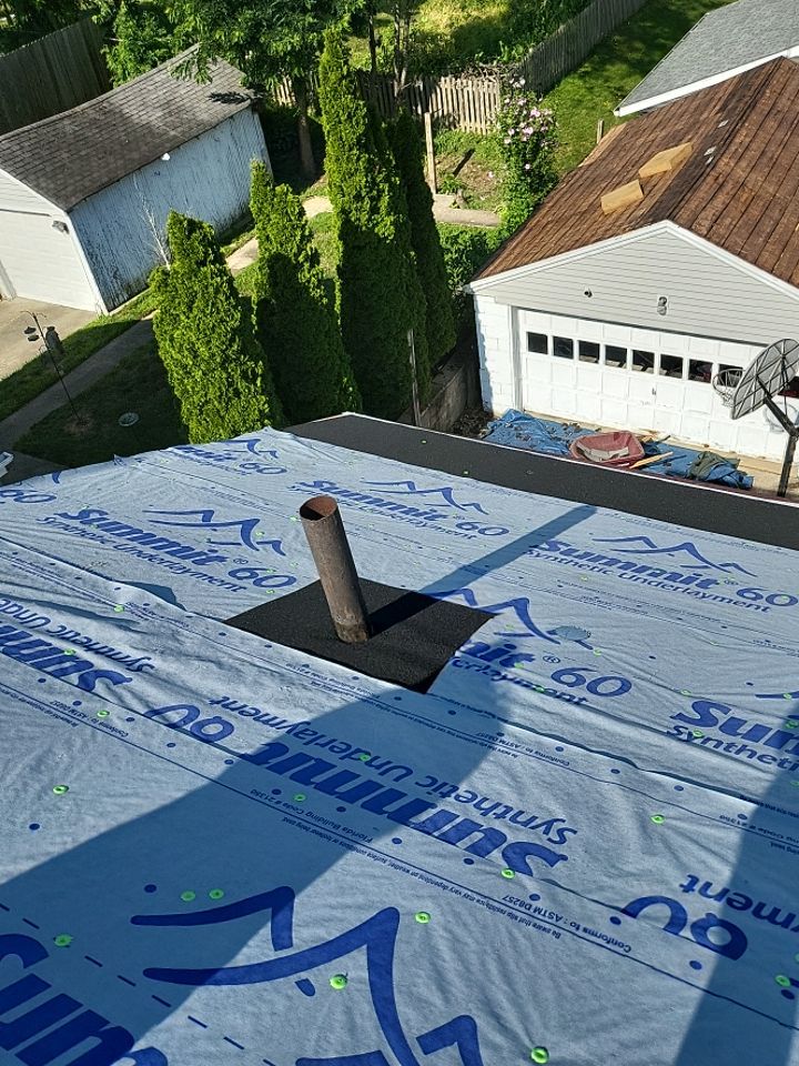 ATLAS PINNACLE COLOR: COASTAL GRANITE by Eagle Eye Roofing
