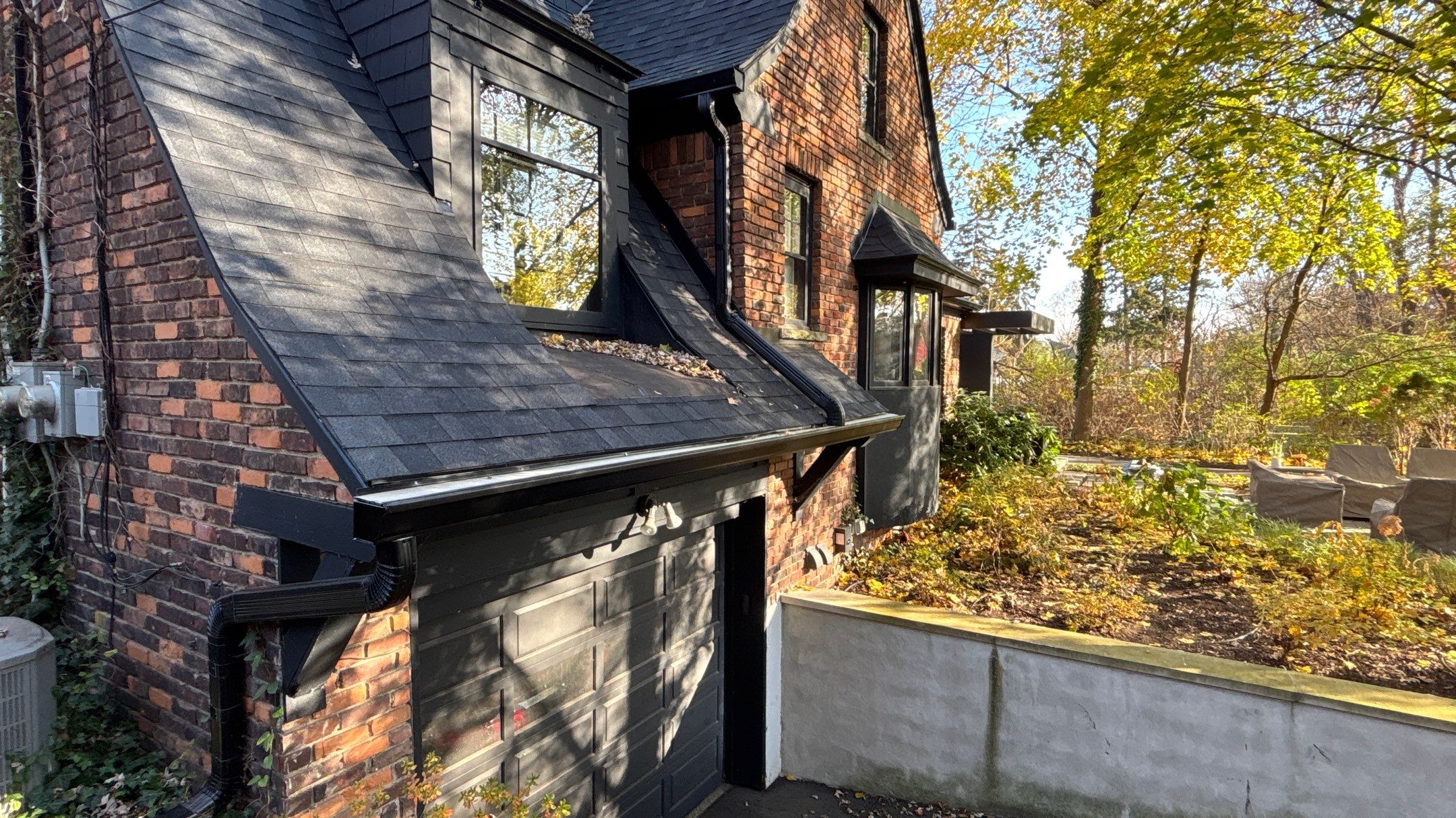Roof Replacement using Owens Corning Onyx Black by 180 Contractors
