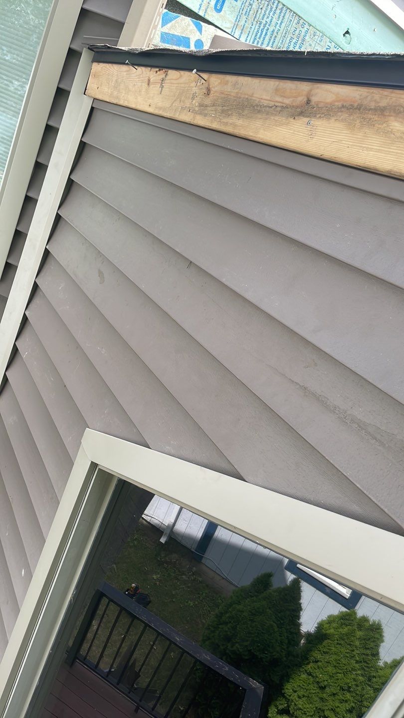 Siding Replacement using Certainteed Monogram D5 by 180 Contractors