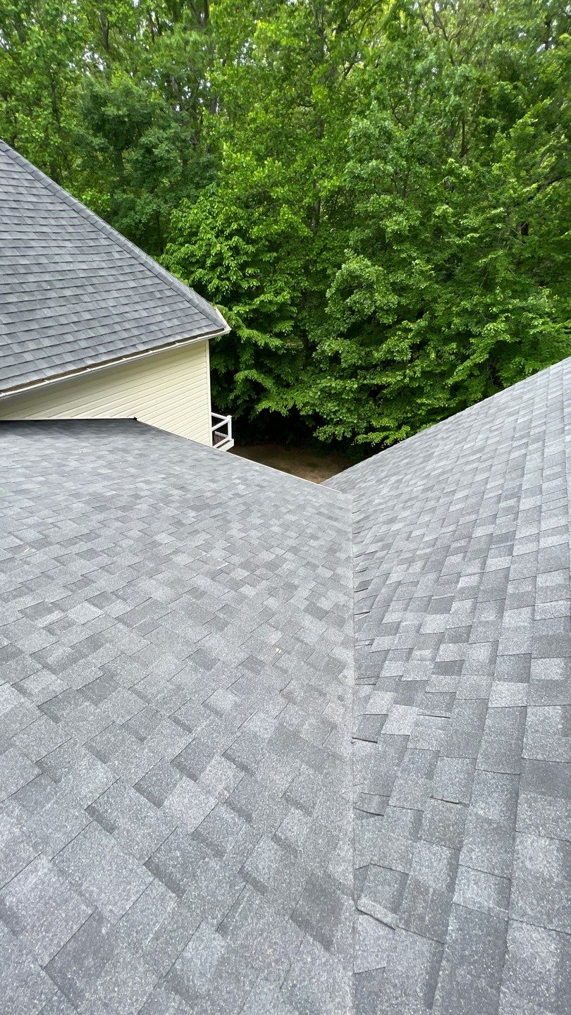 Clifton - CertainTeed Landmark Charcoal Black by RM Banning, Inc.