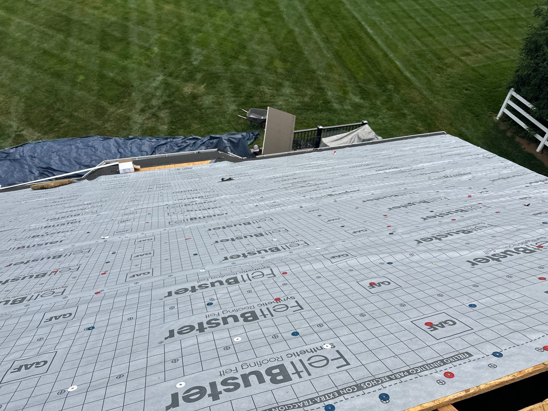 Residential Roofing Installation using Timberline UHDZ Shingles - Charcoal by RoofX 