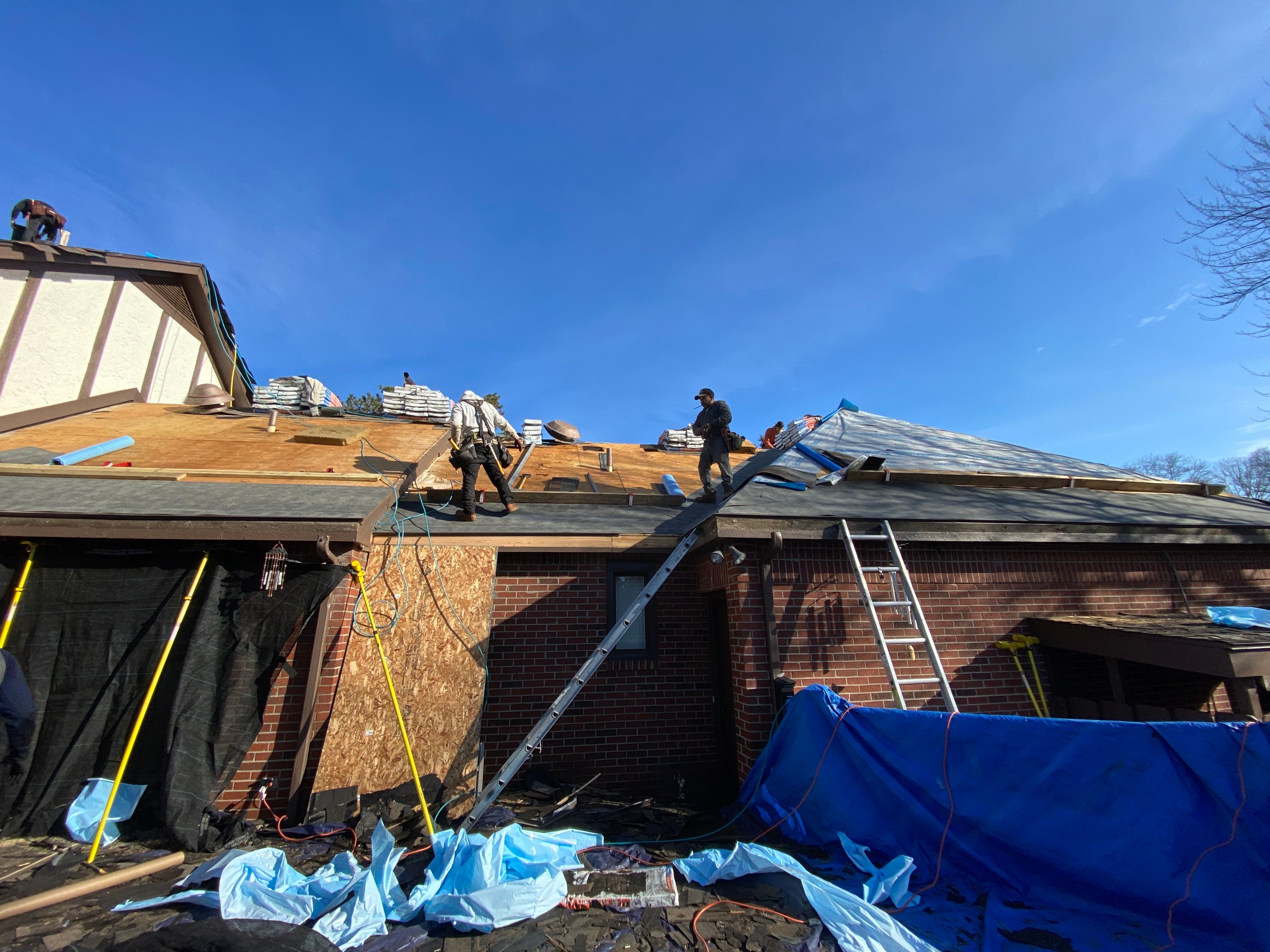 Roof Replacement using CertainTeed Landmark by 180 Contractors