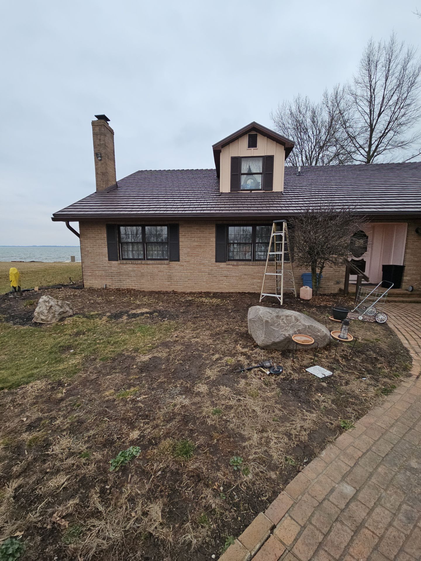 Residential Roofing Installation using Great American Shake - Mustang Brown by Nitro Roofing and Construction