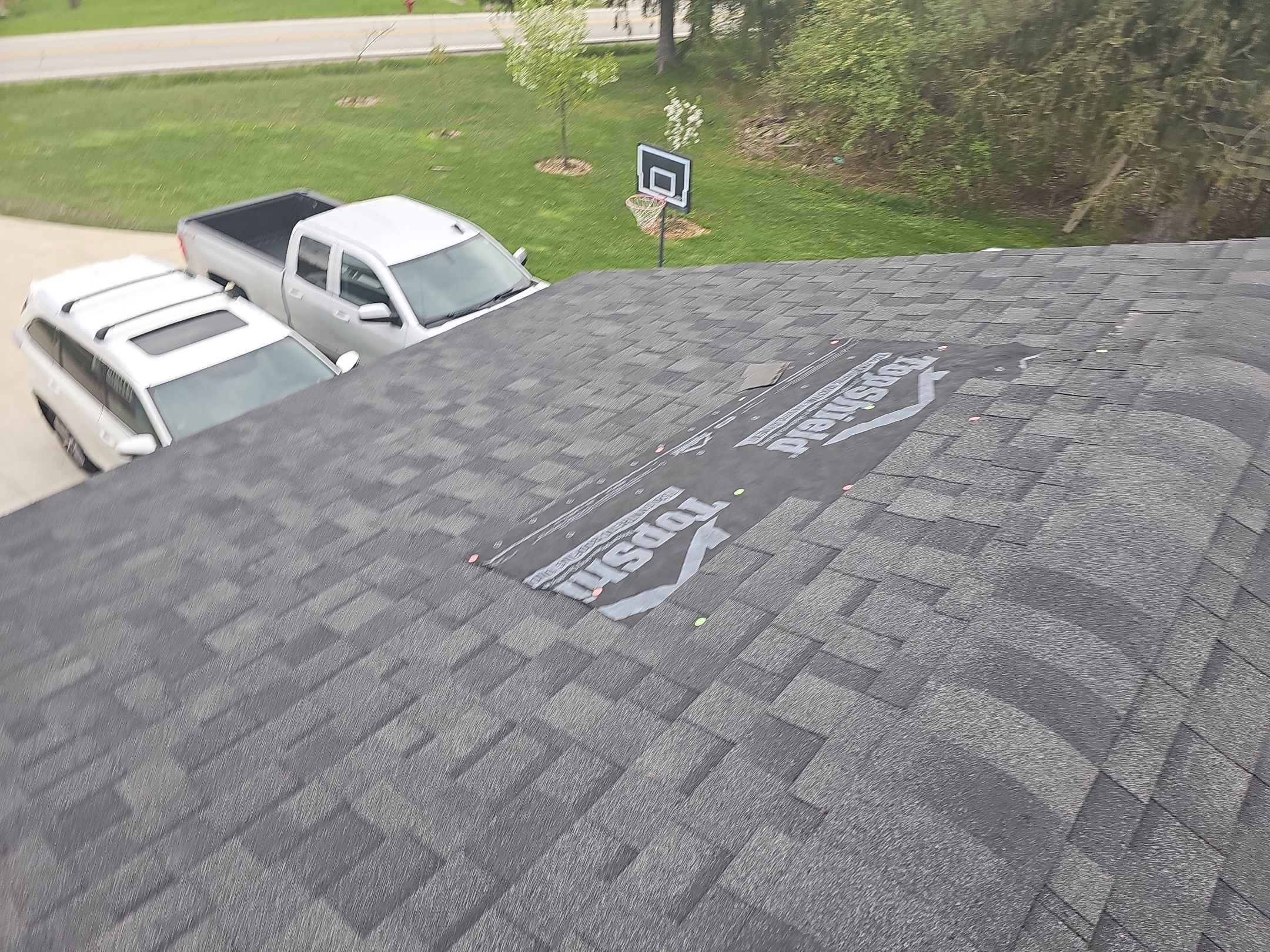 ATLAS PINNACLE COLOR: BLACK SHADOW by Eagle Eye Roofing