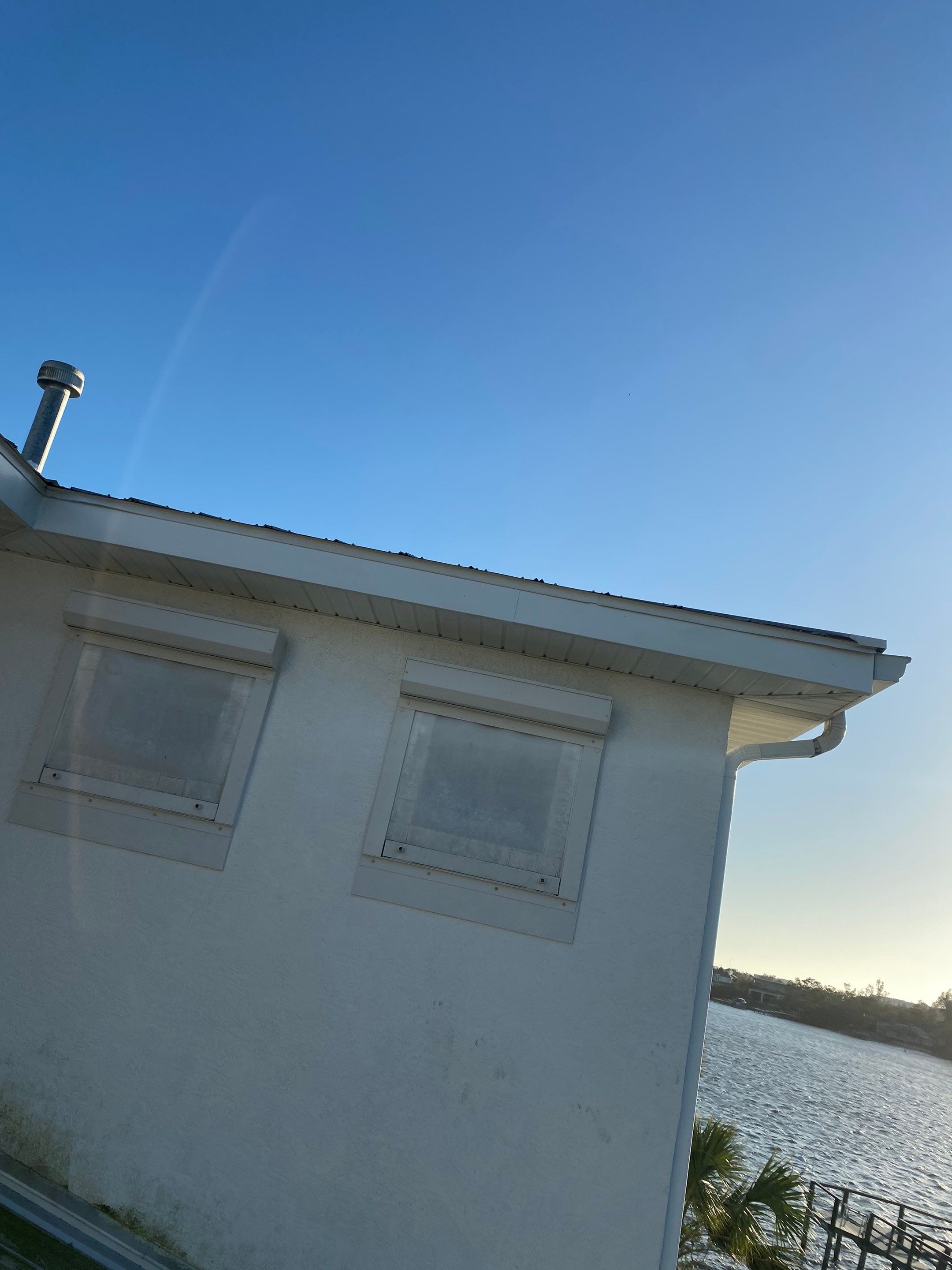Seamless Gutter Installation for Beach Homes in Sarasota FL by Gutter Professors