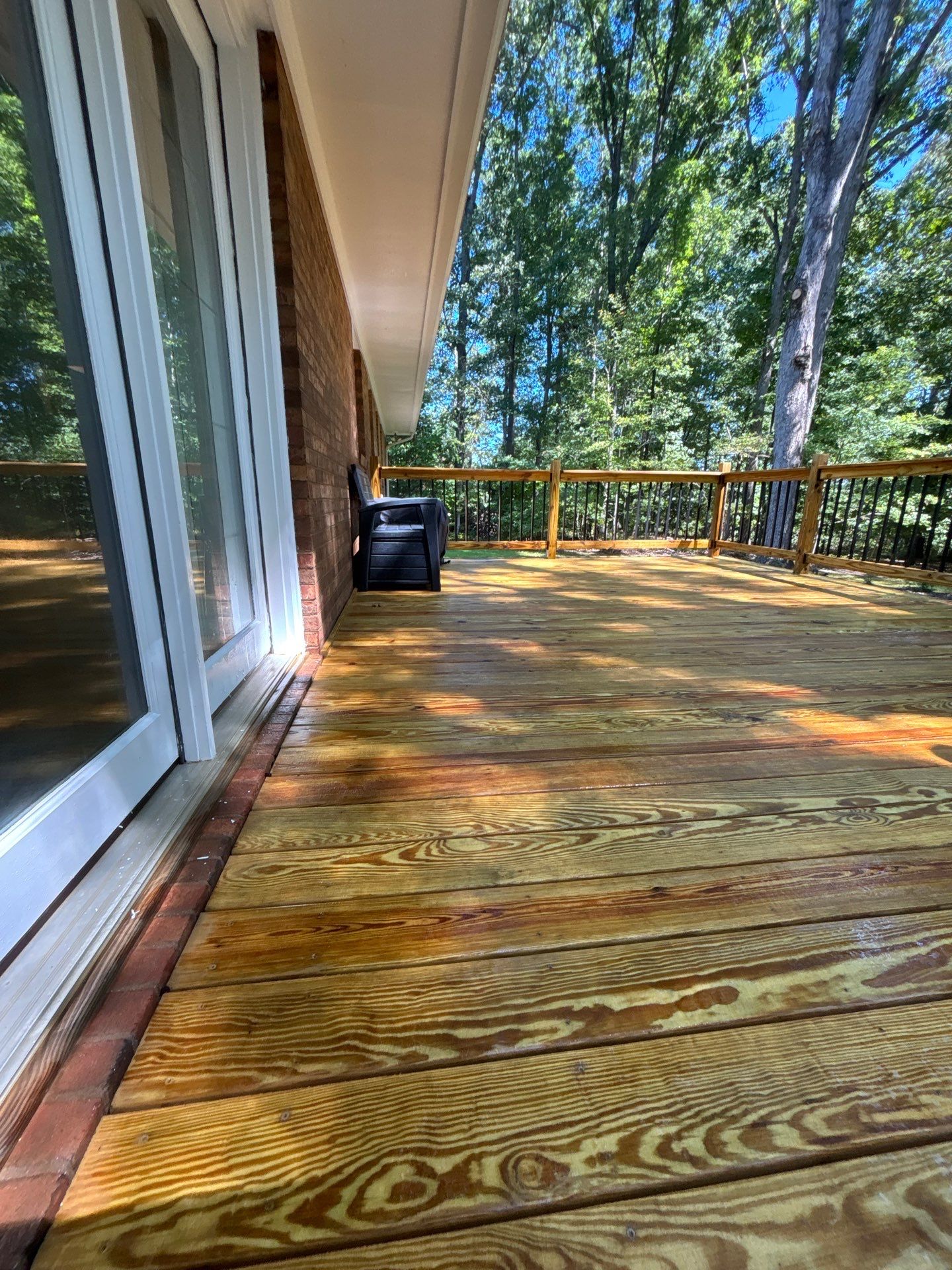 Wood Deck using Wood Sealant by DuraSeal