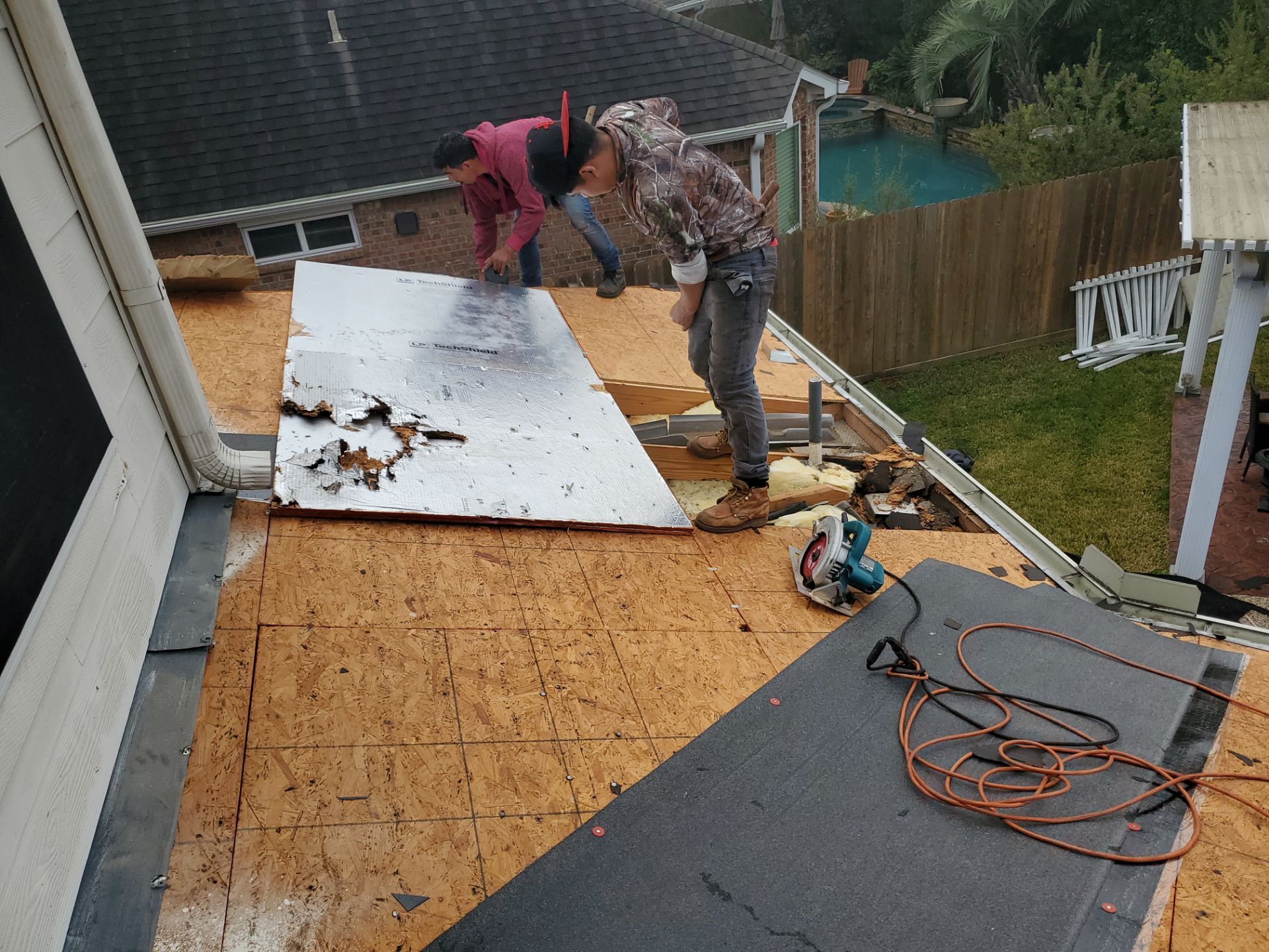 Roof Replacement using Owen's Corning - Duration Onyx Black by Roof Concepts Construction