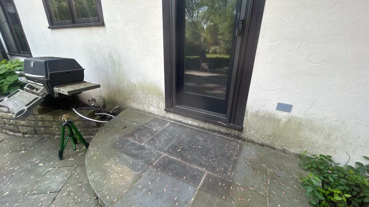 Highland Park,IL House washing  by Northern Power Washing LLC.