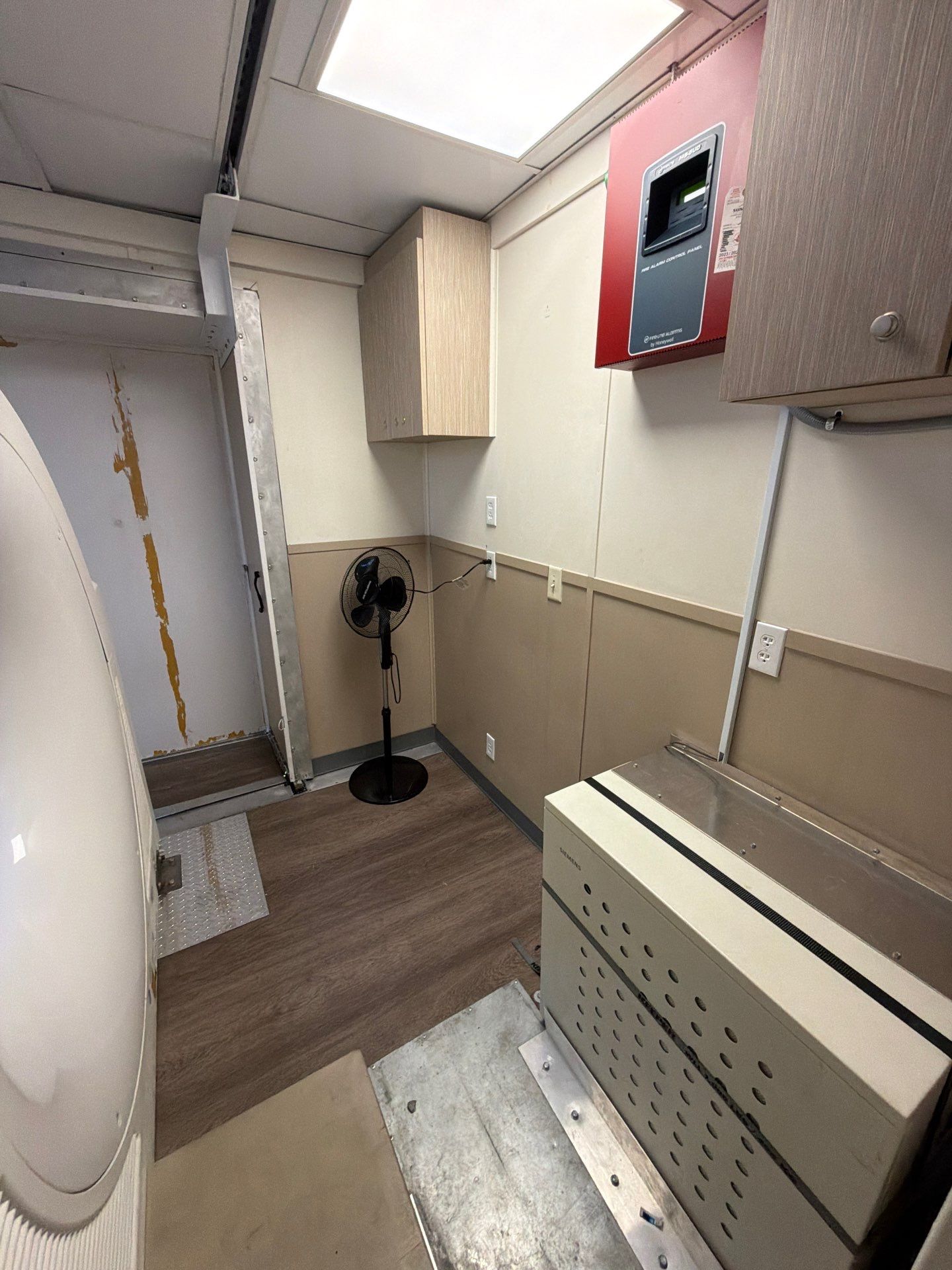 Interior for Mobile Medical Imaging Unit by Select Painting, Coatings & Garage Cabinets