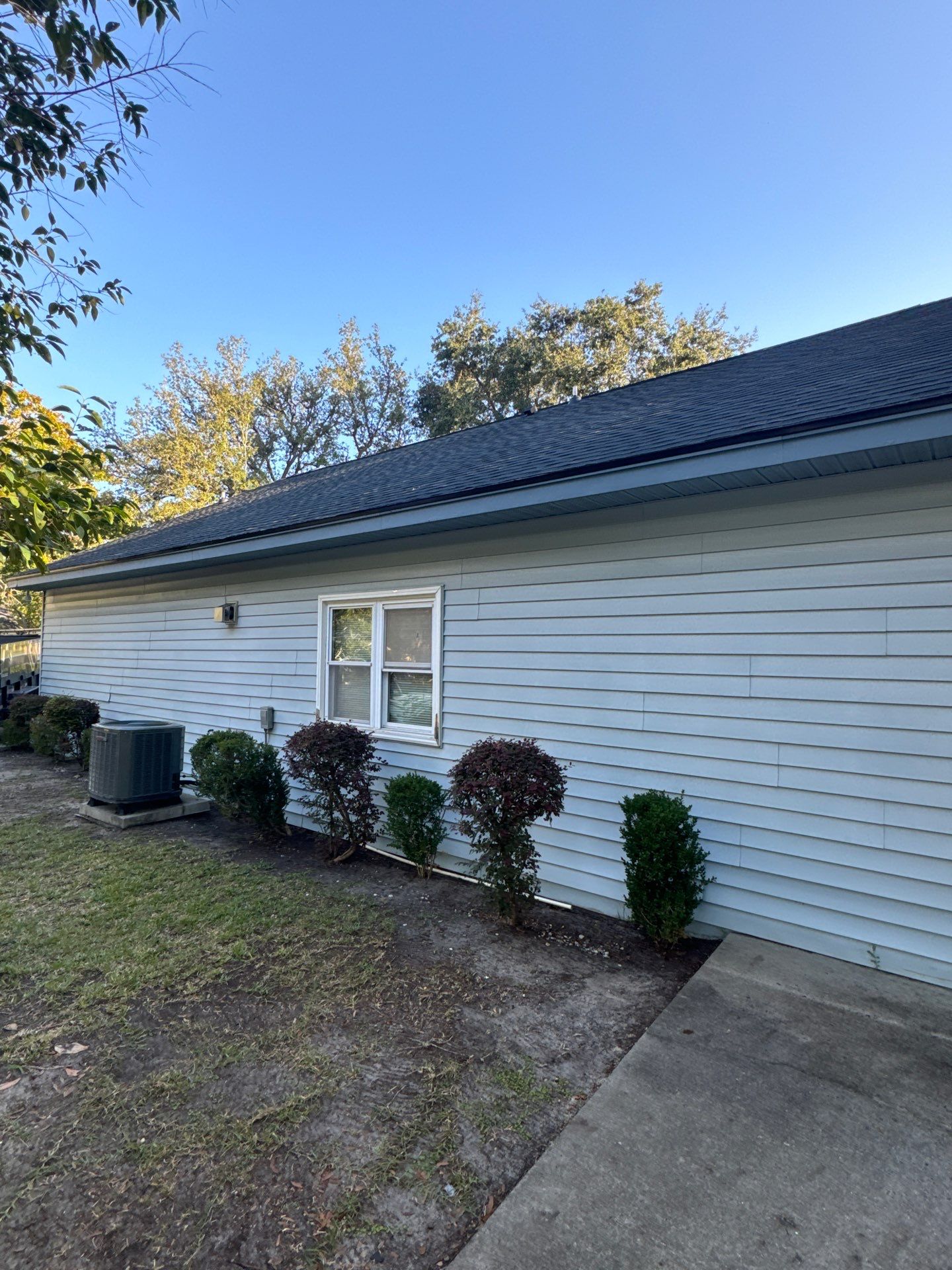 GAF HDZ - Charcoal by Linta Roofing