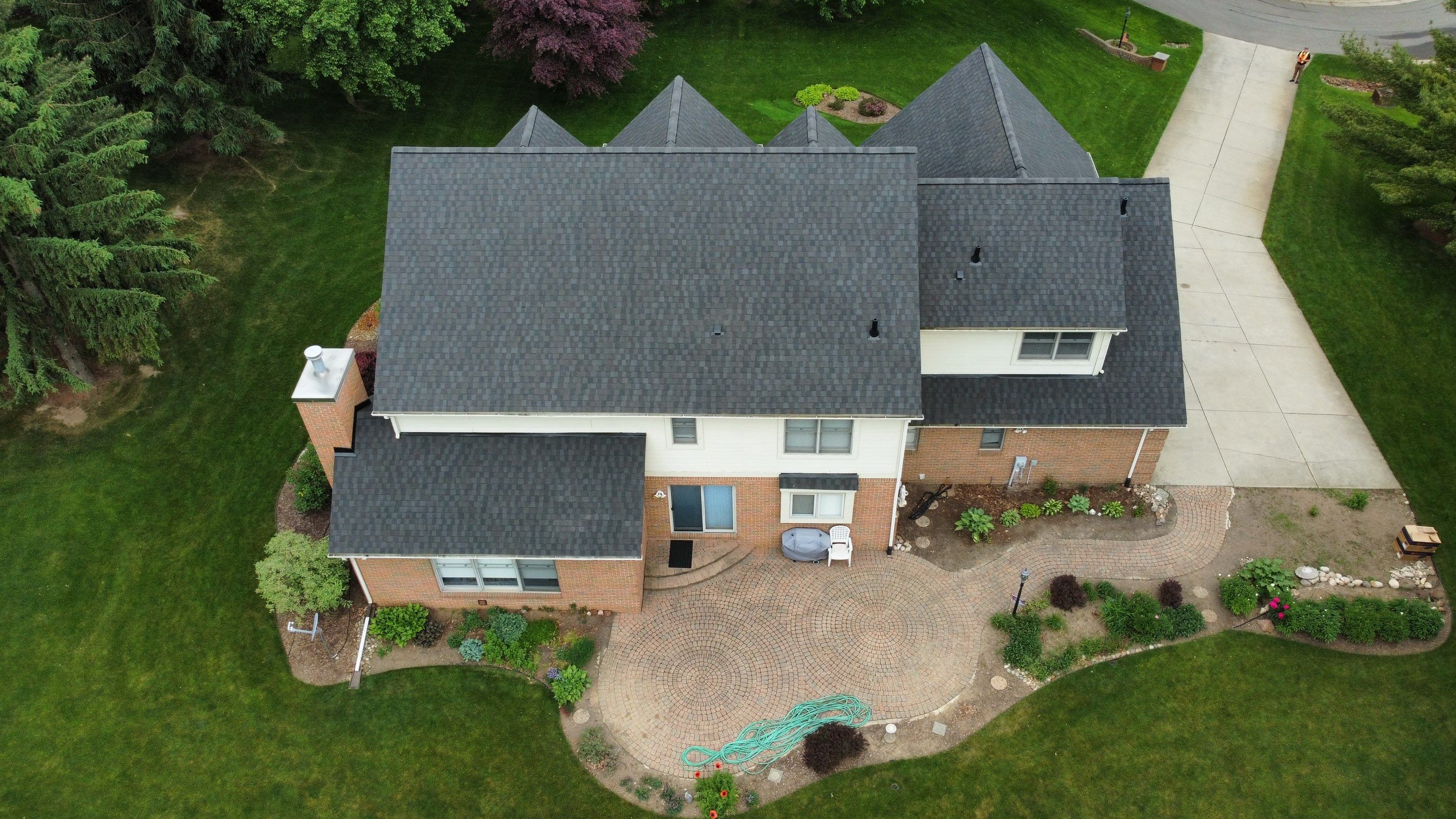 New Roof Installation - Private Residence  by Bloomfield Construction & Restoration