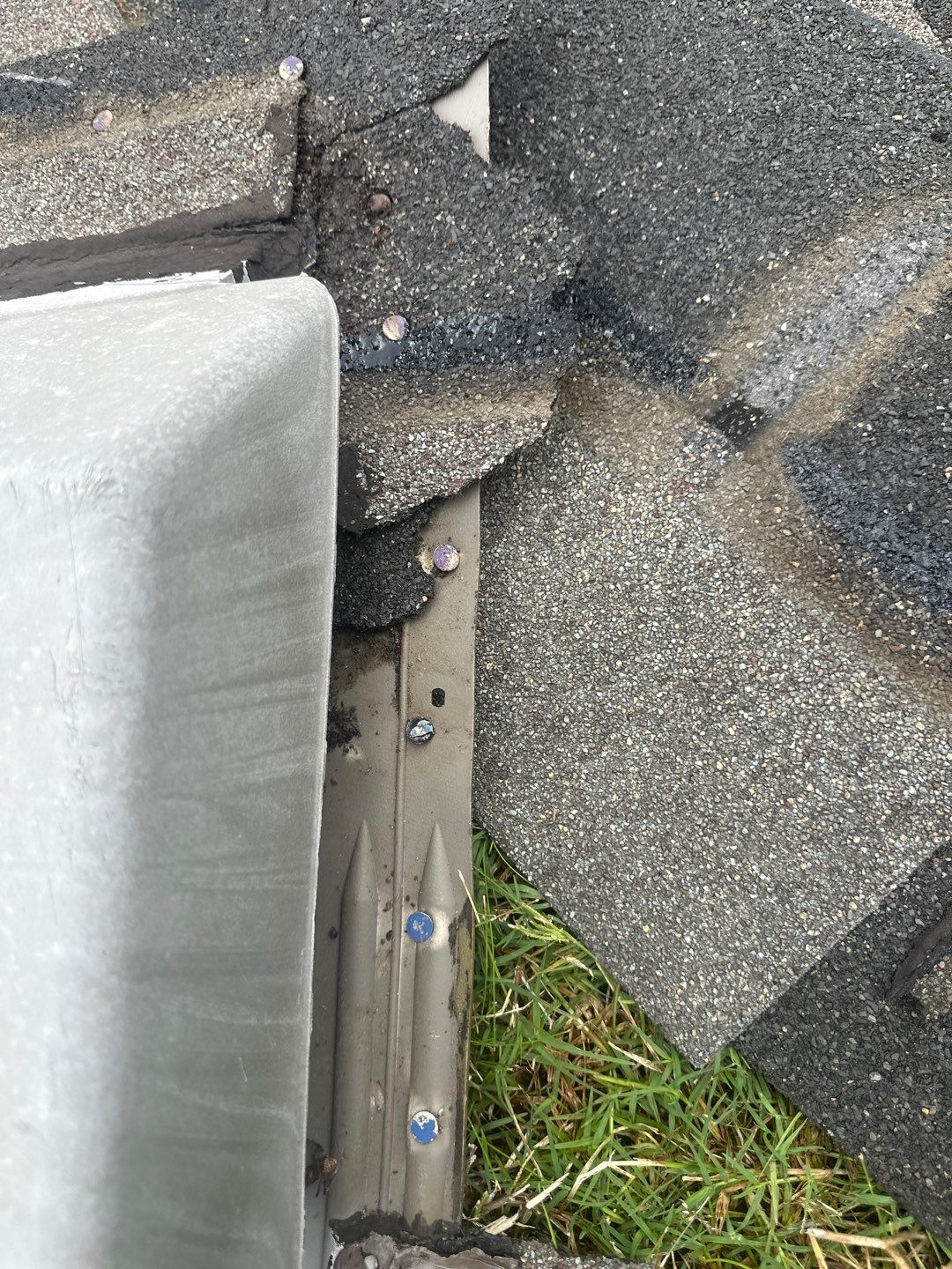 Hail Damage using Owen's Corning Duration (Lifetime) Shingles by Roof Repair Company