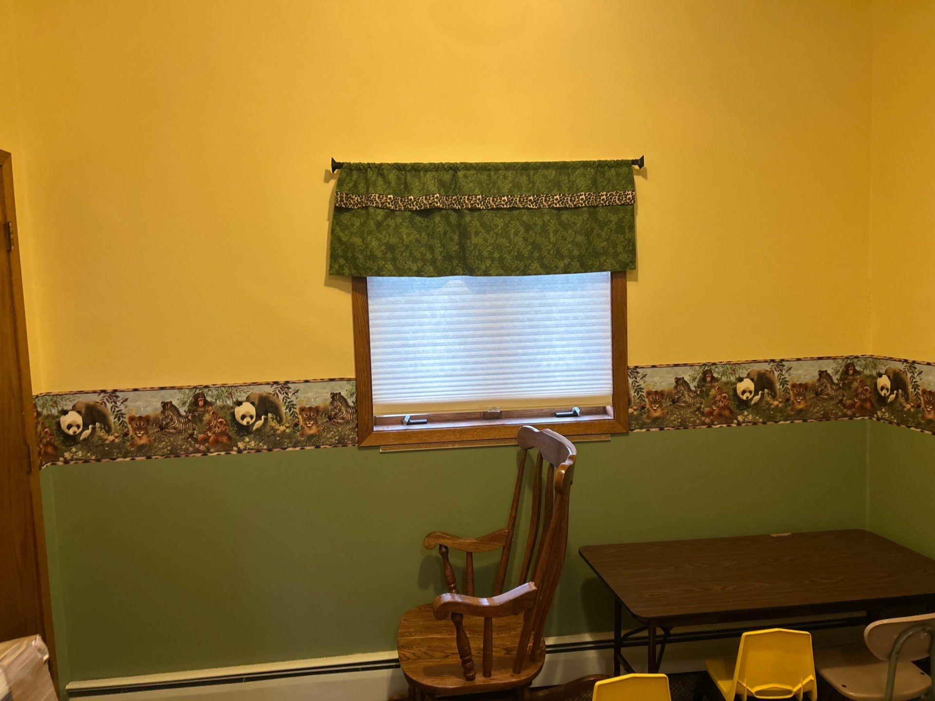 Window replacement using Pella Lifestyle wood/Aluminum window by United Windows and Siding LLC