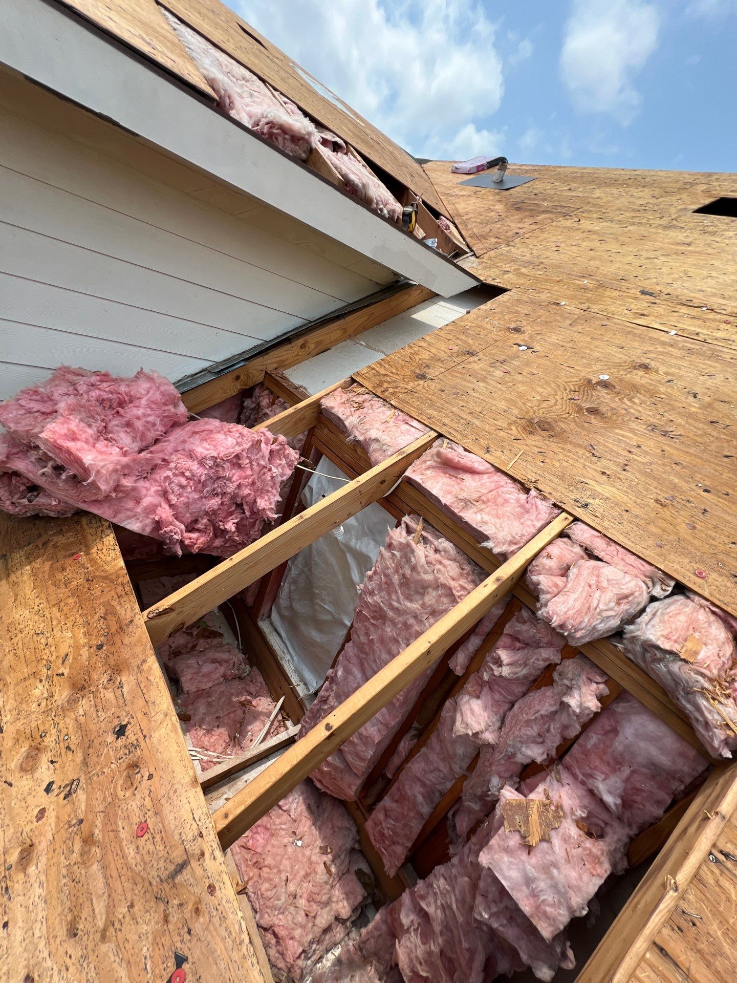 Residential Roofing Installation using Owen's Corning Duration (Lifetime) Shingles by Roof Repair Company