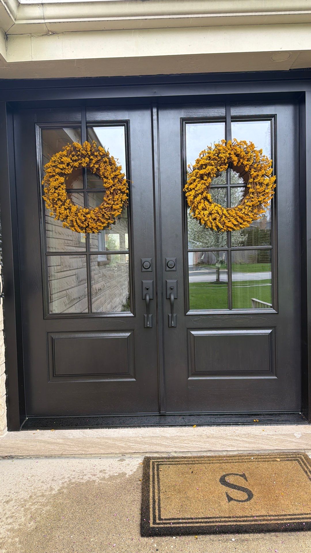 Entry door replacement project by Pro Home Services Inc