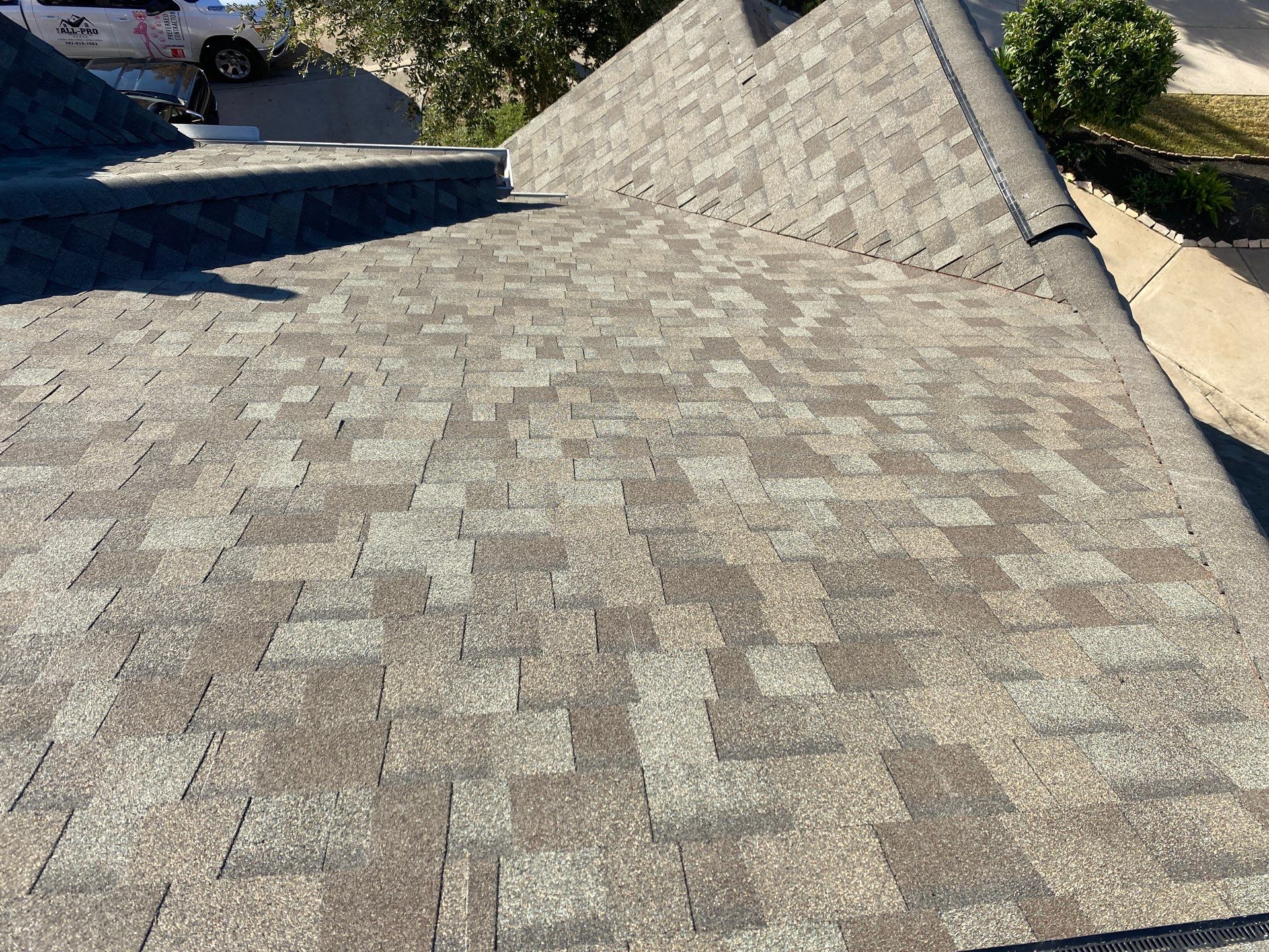 Residential Roofing Installation using Owen's Corning Duration (Lifetime) Shingles by Roof Repair Company