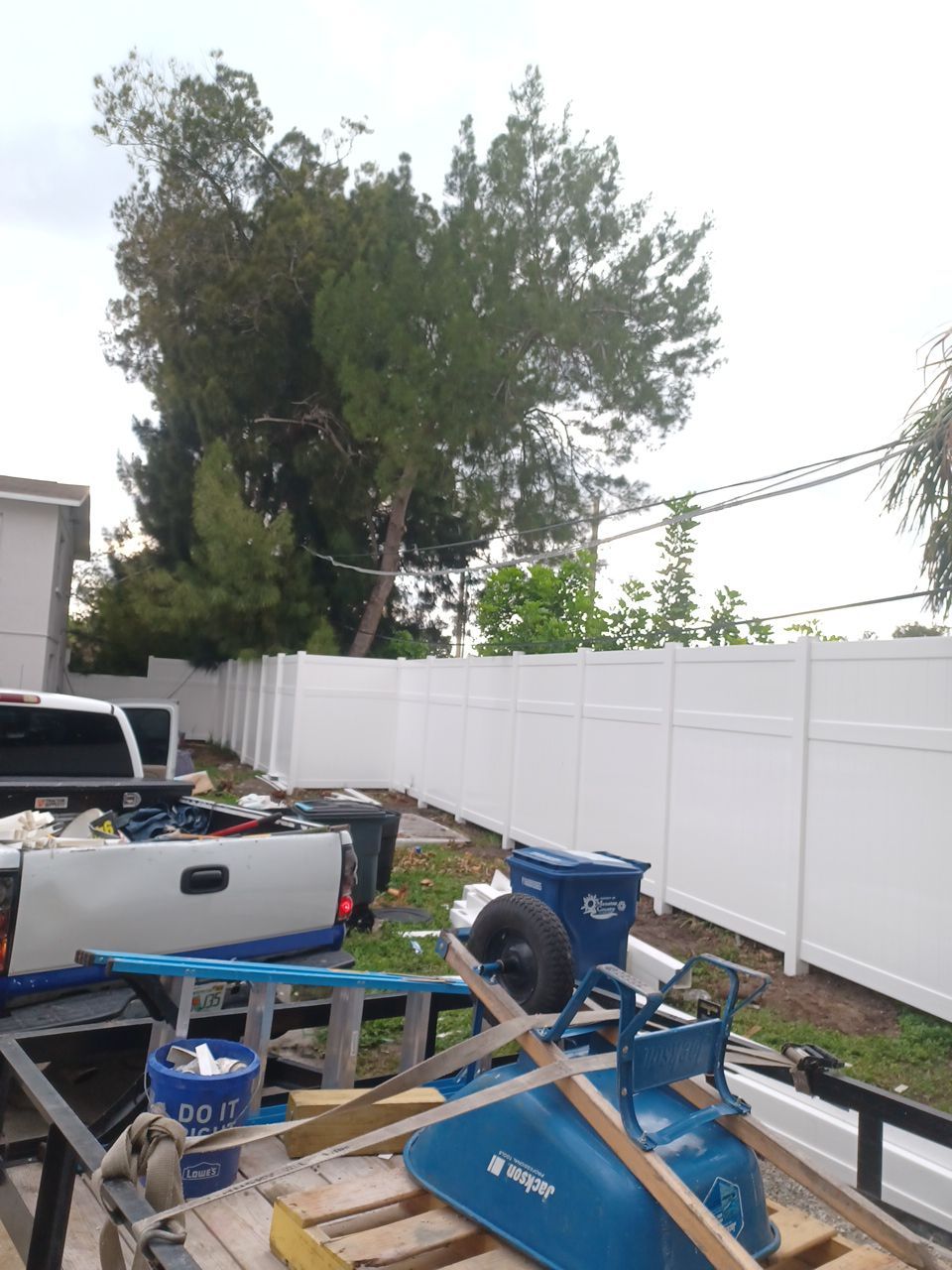 Bradenton, FL 6+2 White Vinyl Privacy Fence  by Asap fence and gates, LLC