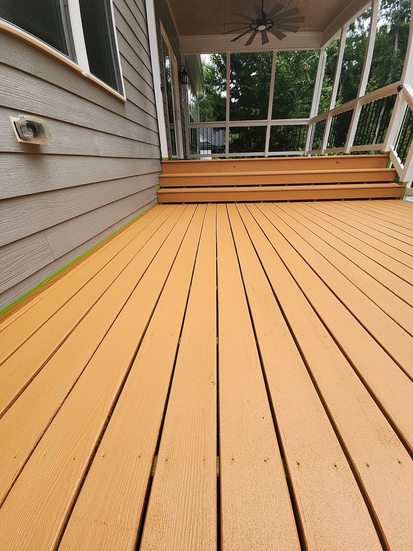 Weathered Deck using AcryFin by DuraSeal