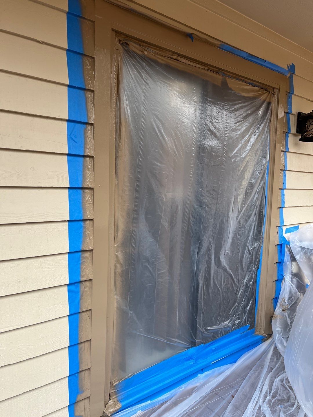 Exterior renovation using James Hardie Siding and Simonton Windows by Indigo State Roofing