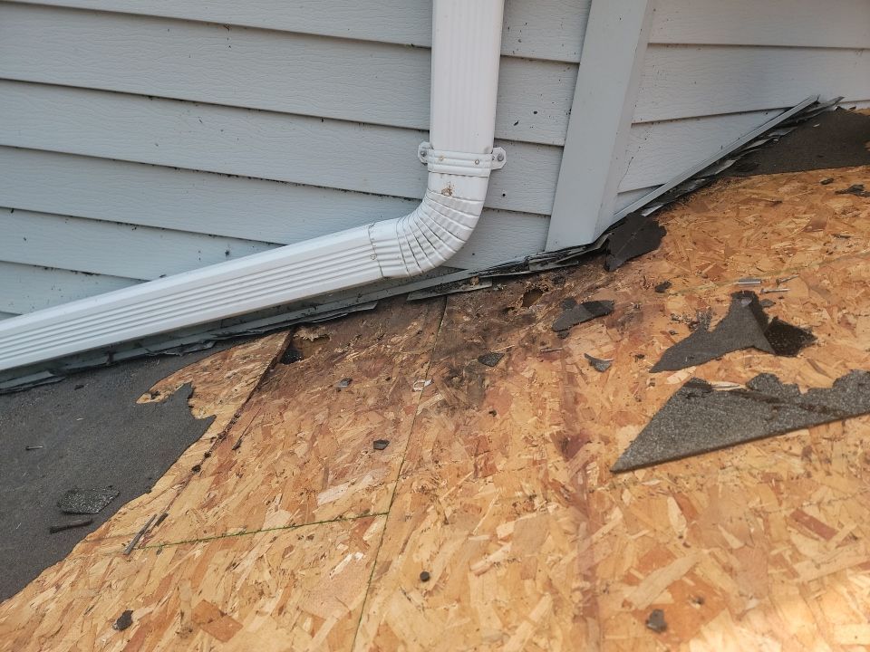 Roof Installation with GAF HDZ Timberline Shingles and Skylight Replacement in Cleveland, WI by Gellings Roofing & Siding