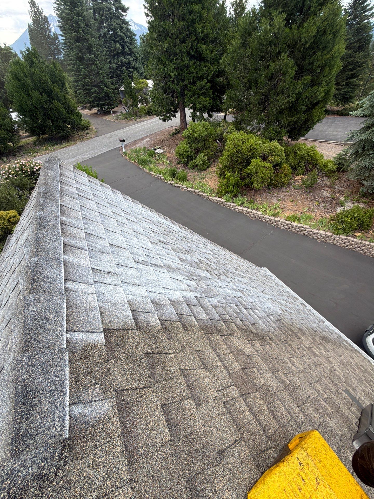 Project in Mt Shasta by Roof Maxx of Grants Pass