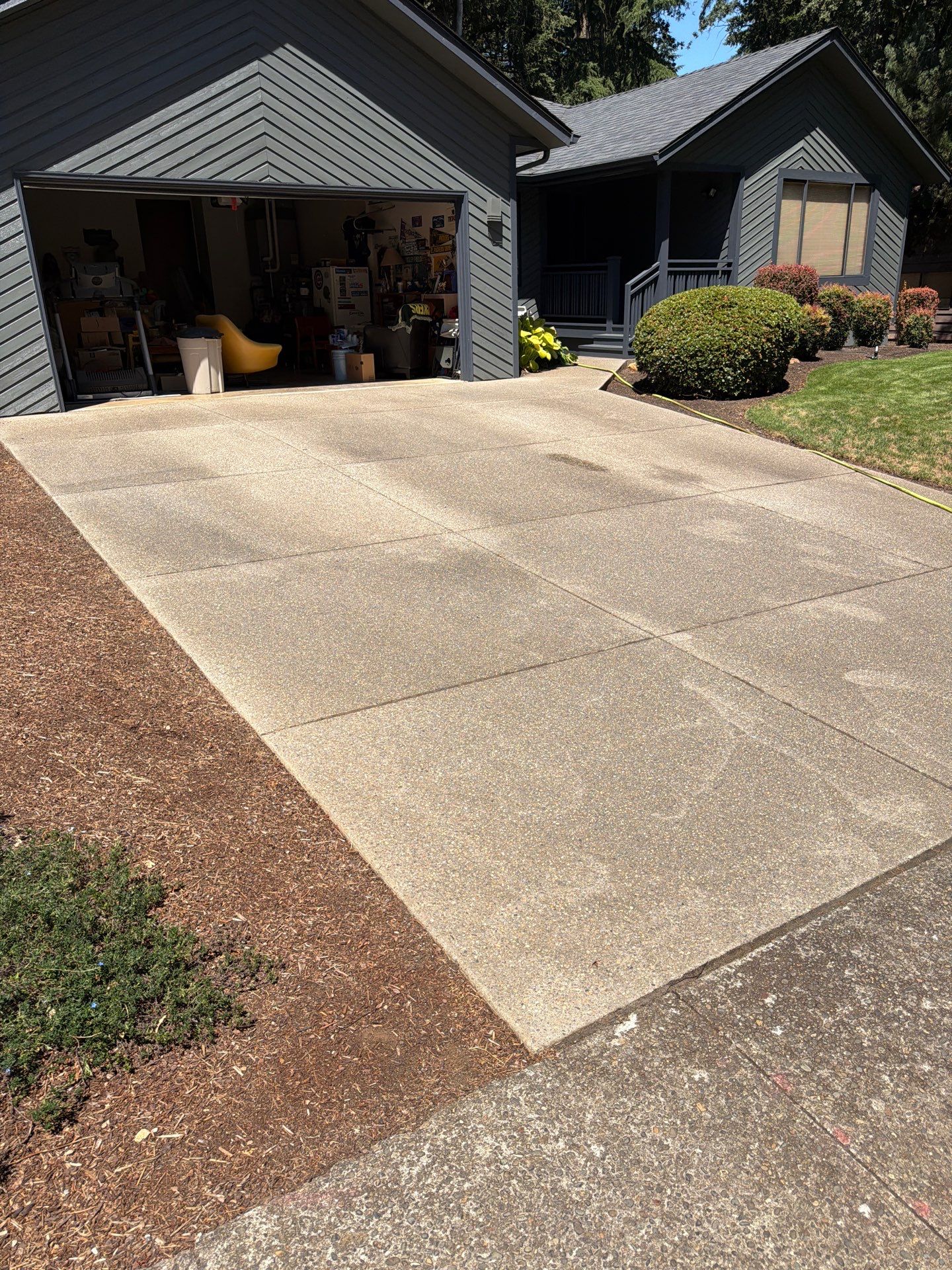Pressure Washing by Handyman State LLC