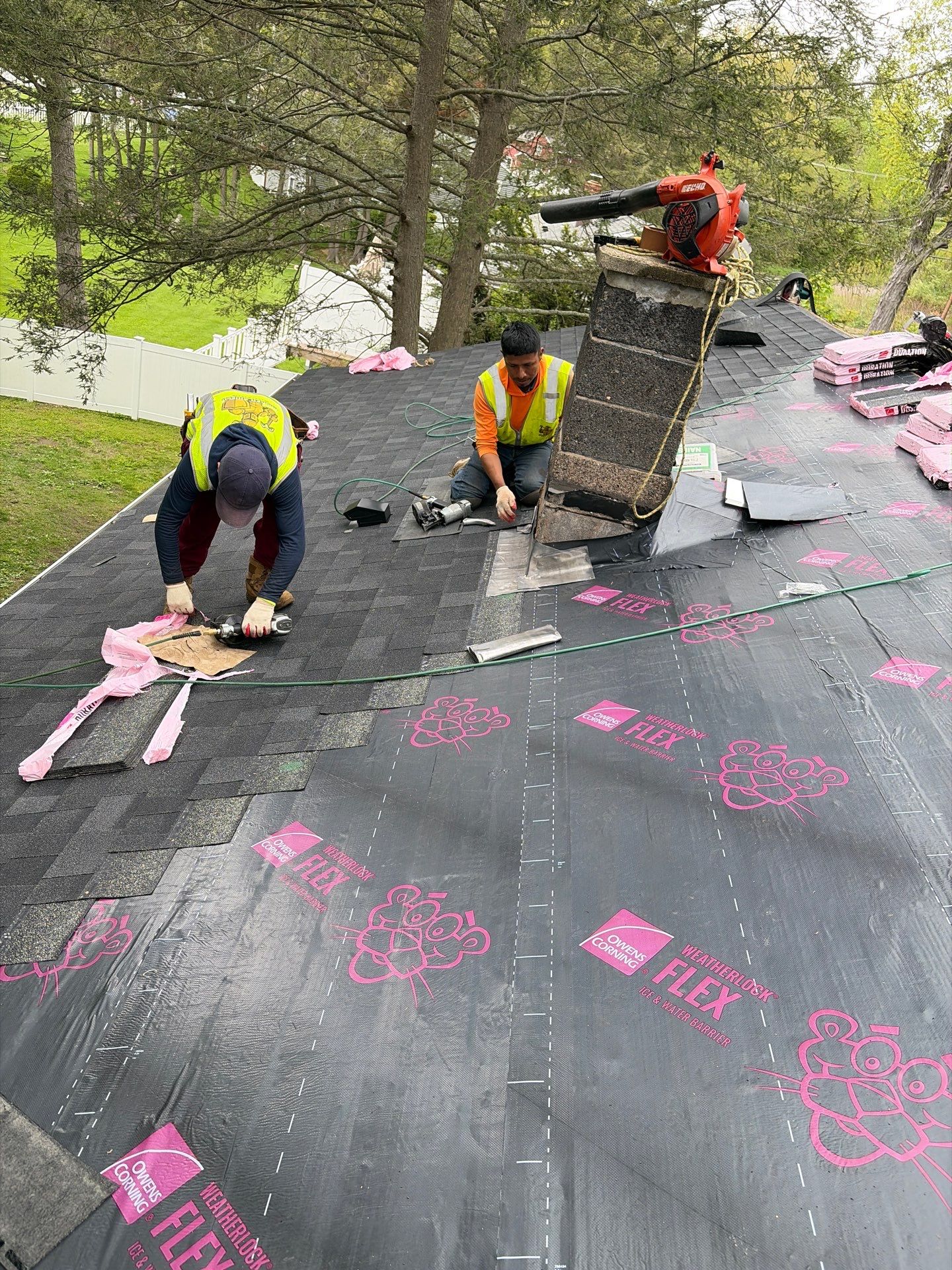 Owens Corning Duration: Onyx Black in Wolcott, Connecticut by Golden Shield Roofing