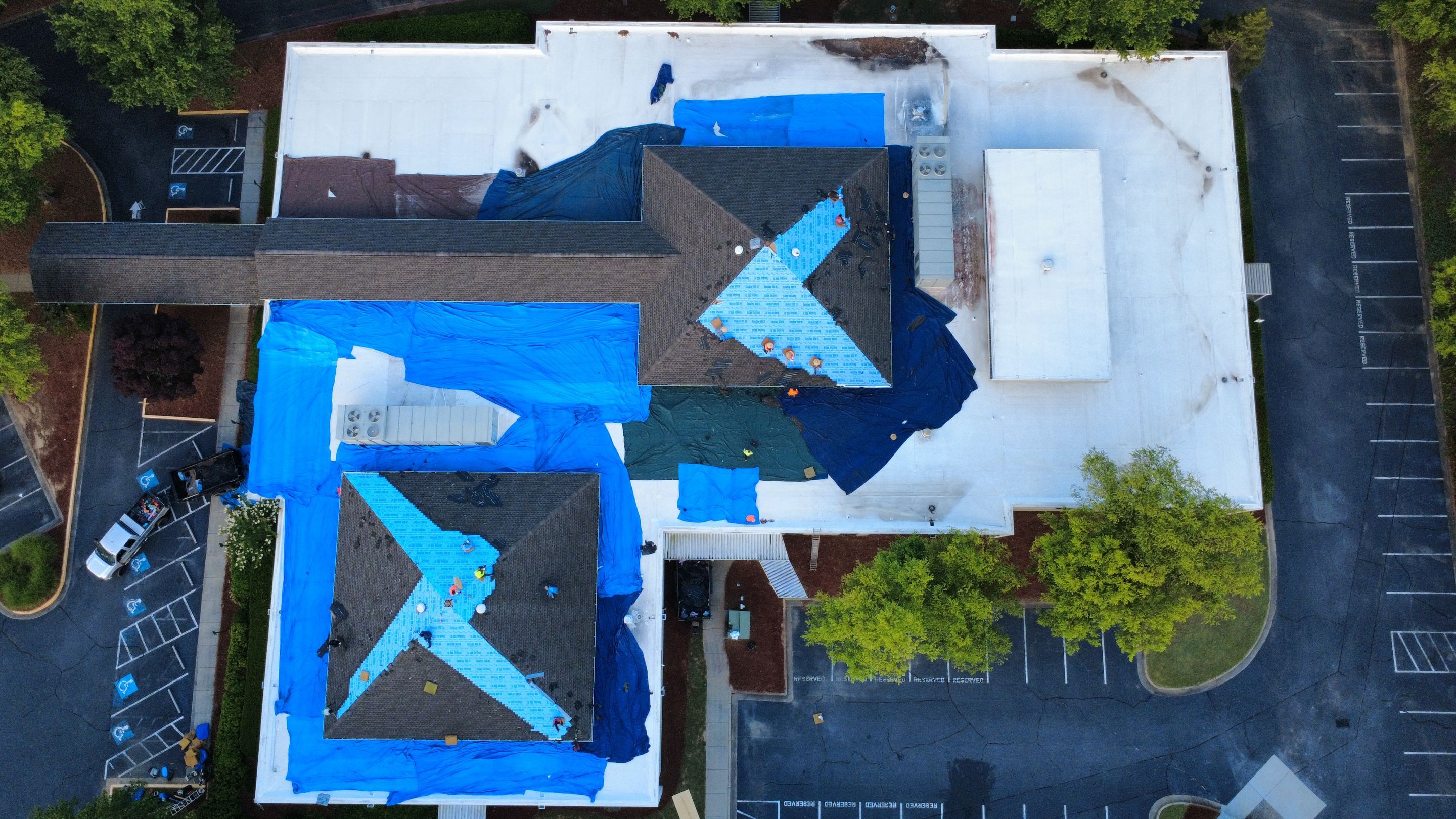 Towne Lake Medical by Arac Roof It Forward
