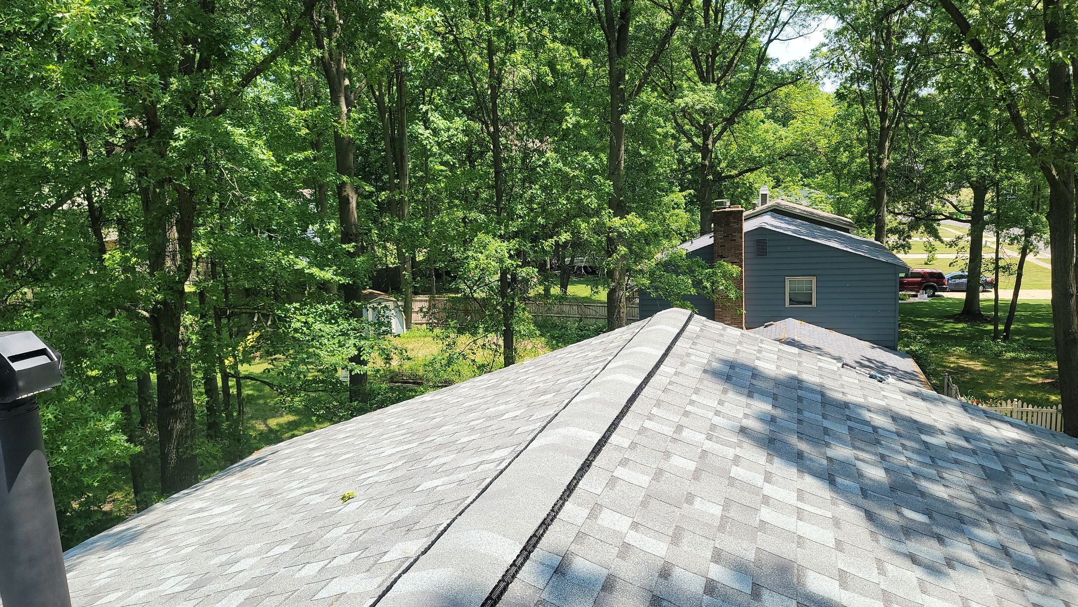 ATLAS PINNACLE COLOR: COASTAL GRANITE by Eagle Eye Roofing