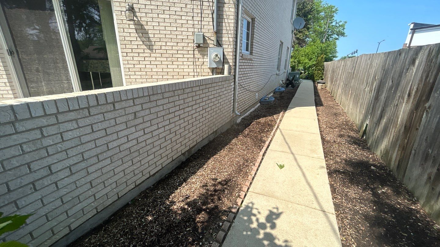 Lincolnwood, IL house washing, and patios by Northern Power Washing LLC.