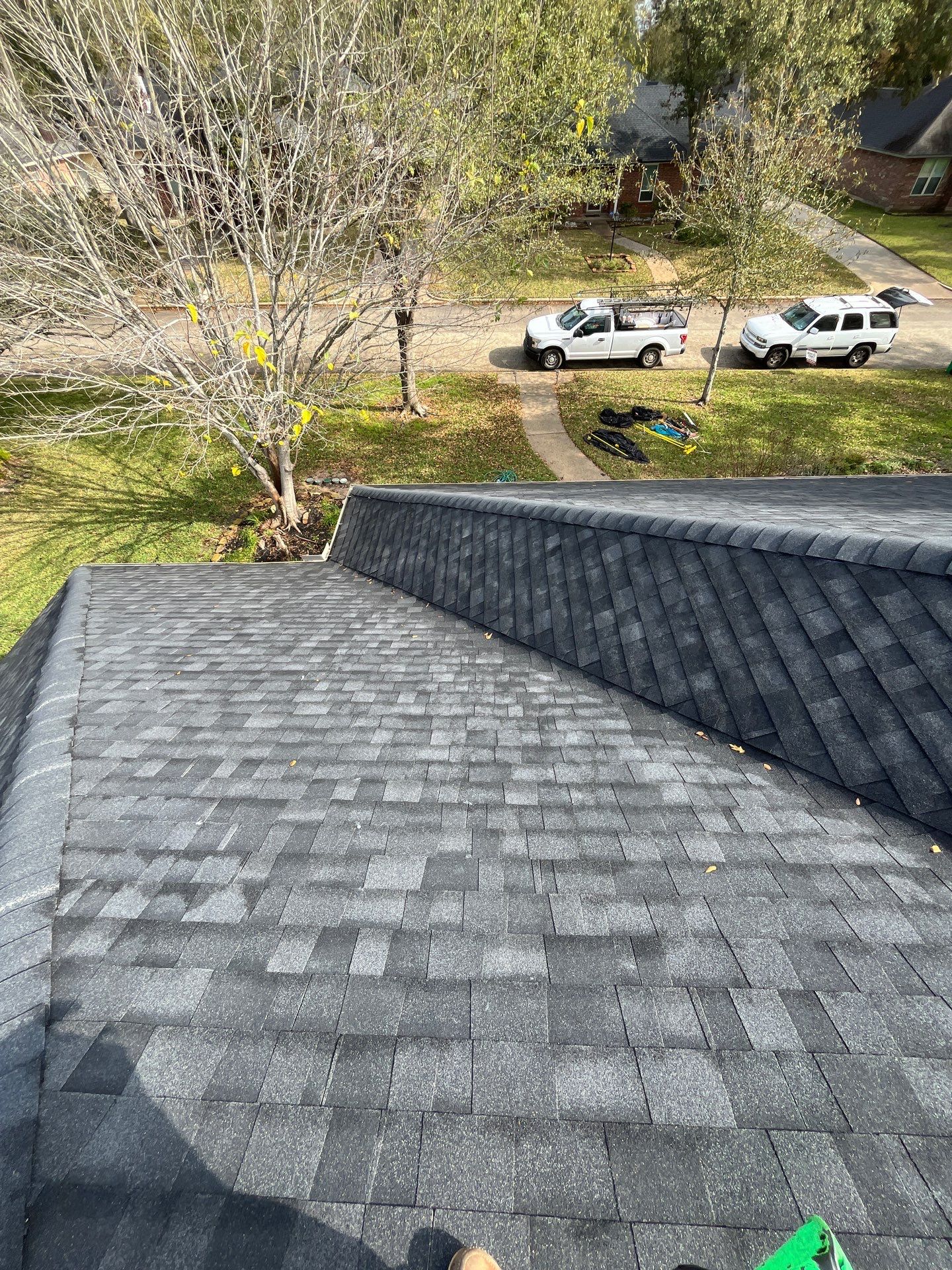 Residential Roofing Installation using Owens Corning Tru Def Duration by Berry Good Roofing 