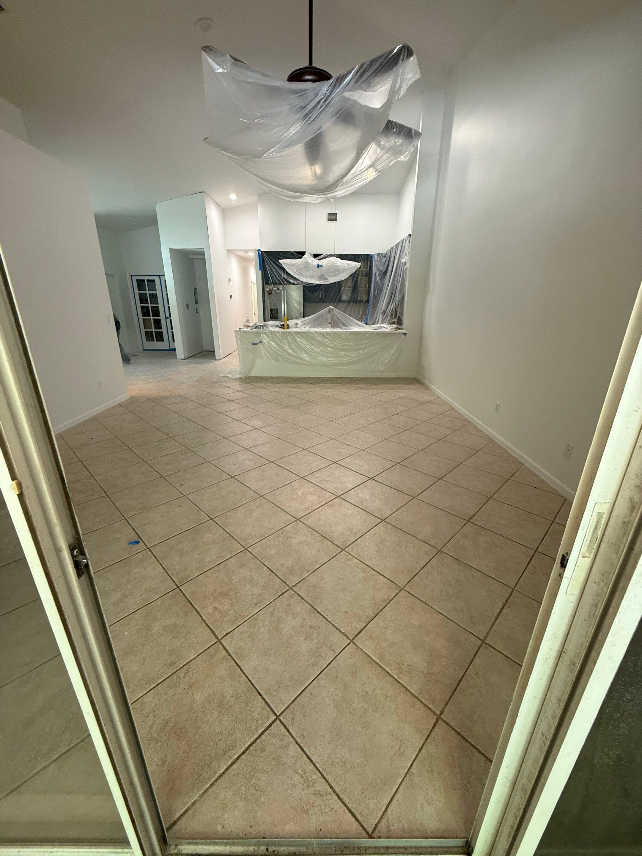 Master Bathroom, Main Floors & Powder Room - Delray Beach by Hevi Tile