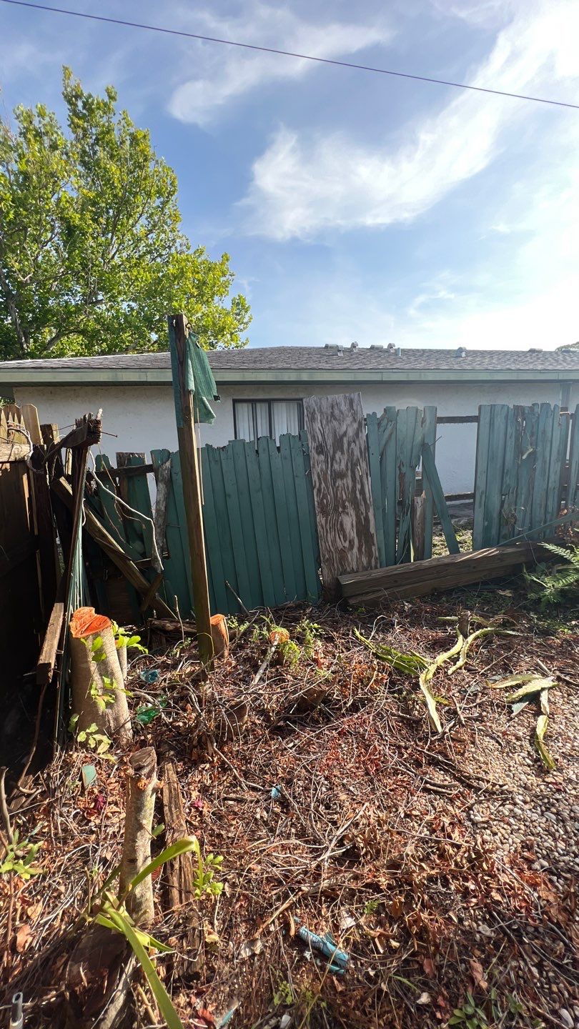 Bradenton, FL 6ft. Tall White Vinyl Privacy Fence  by Asap fence and gates, LLC