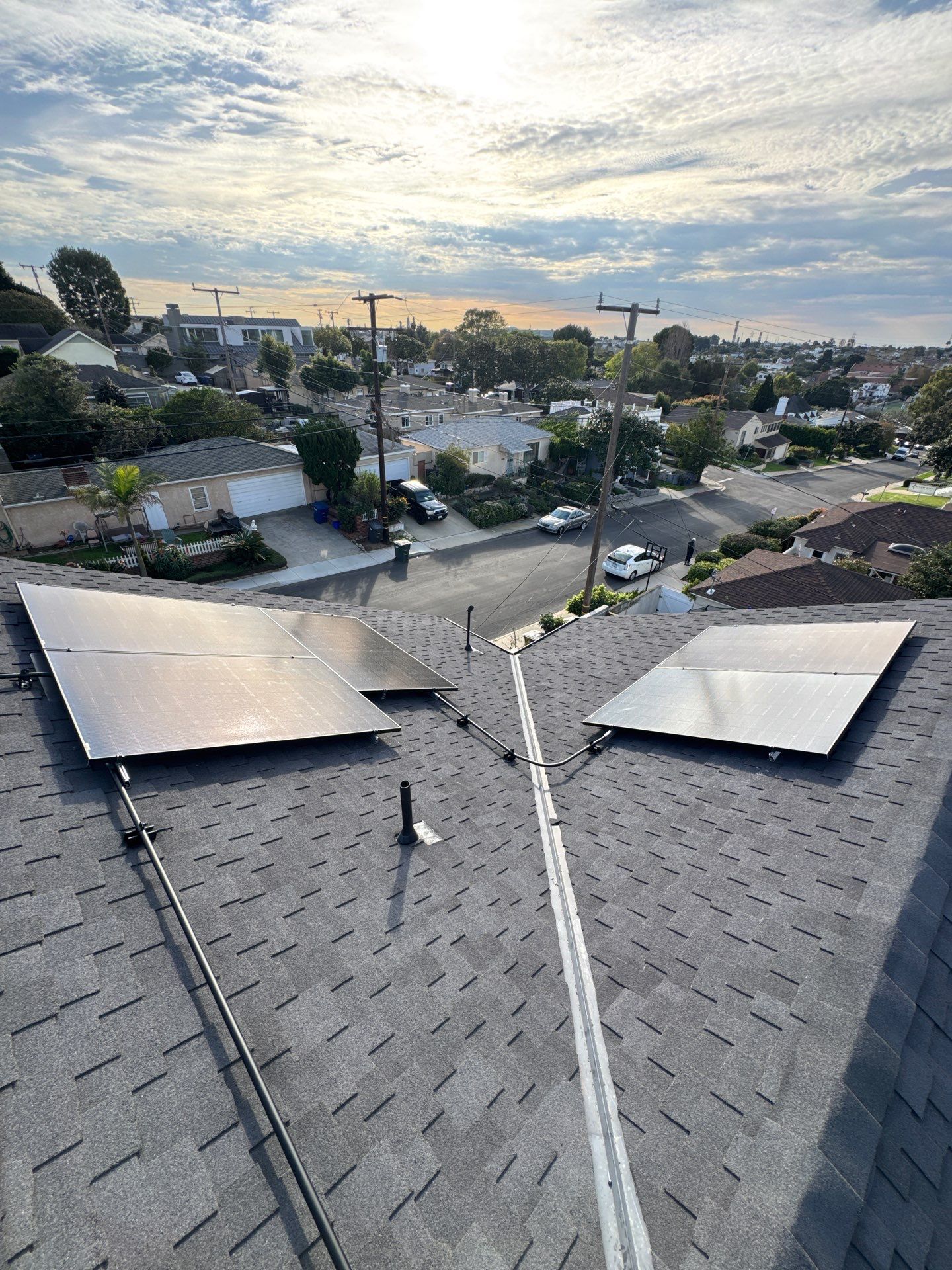 20-Panel Solar System and Tesla Powerwall 3 Installation in El Segundo by AWS Solar