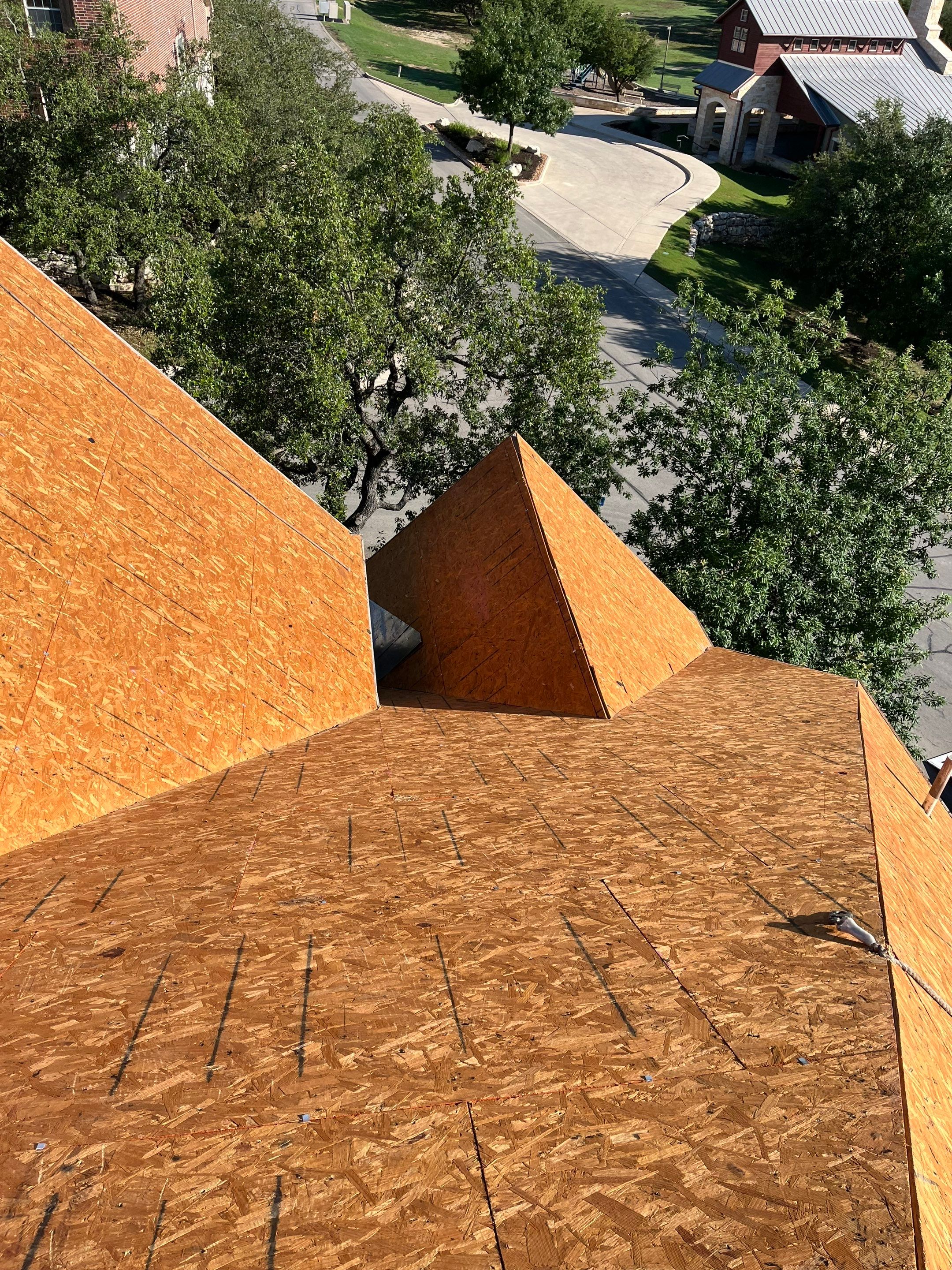 Residential Roof Replacement using Owens Corning 30 year Architectural Shingles by Premier Roofing and Contracting