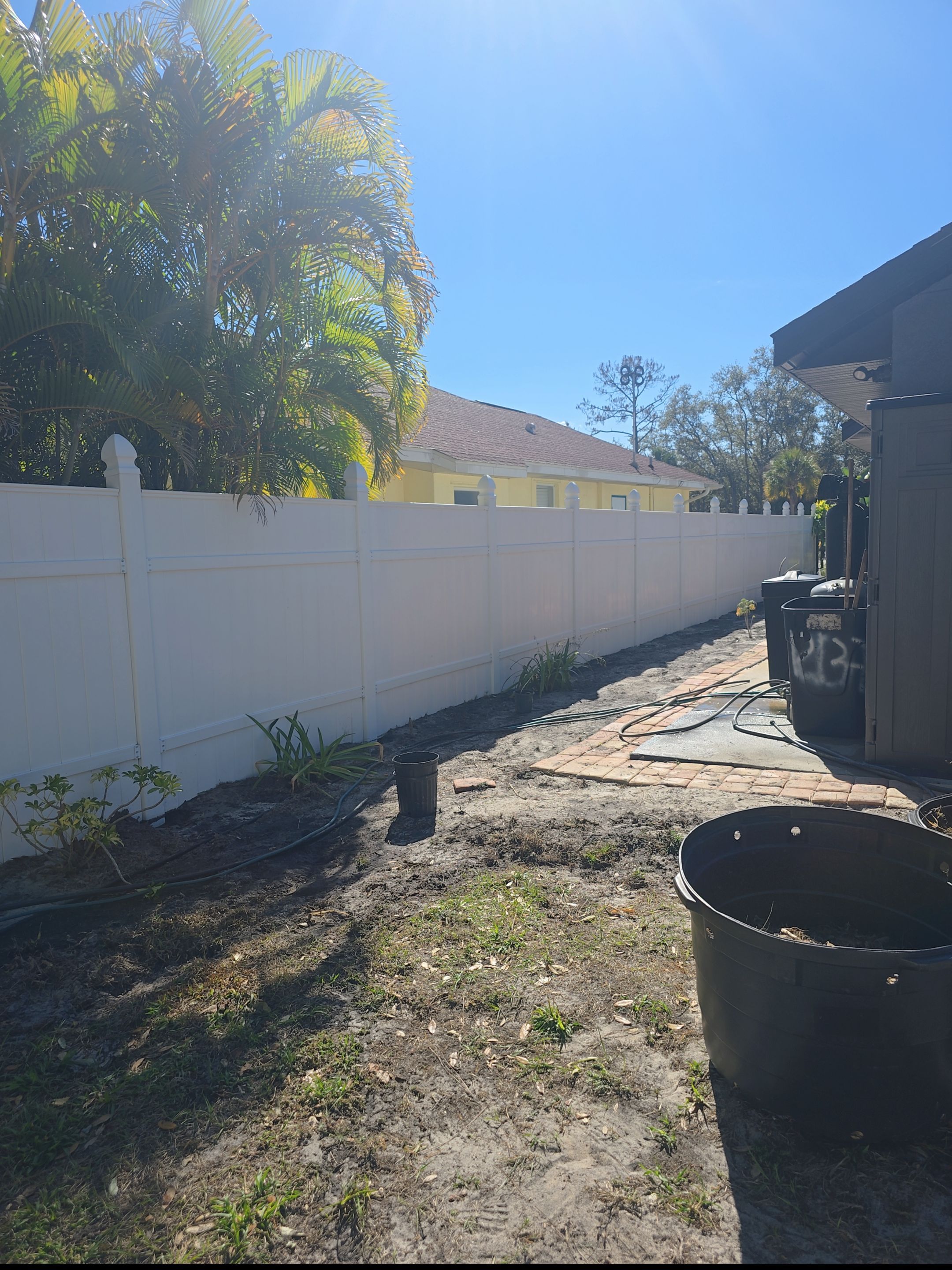 Vinyl Fence Repair in North Port by True Fence LLC