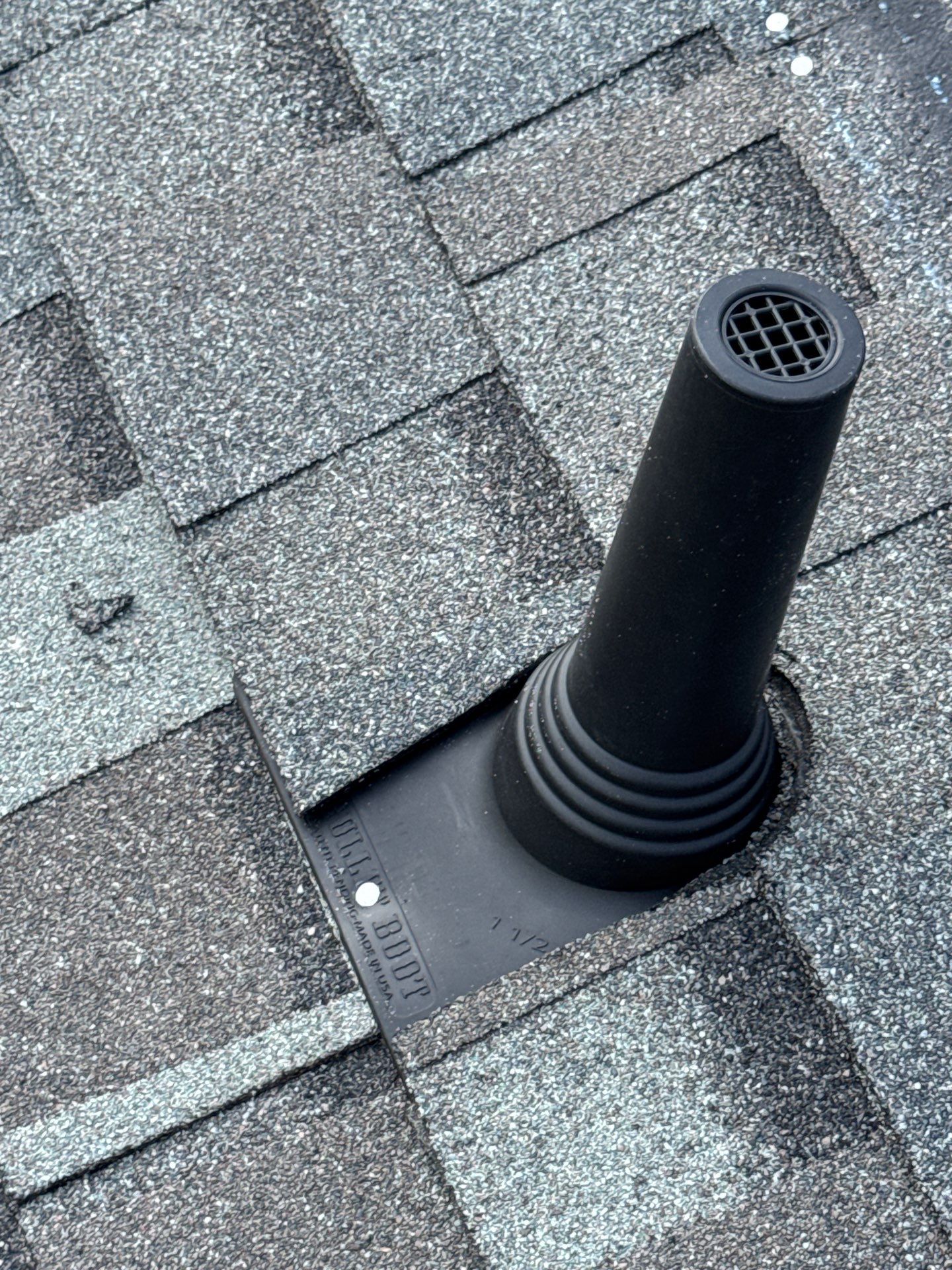 Roof Replacement louise by Roof Repair Company