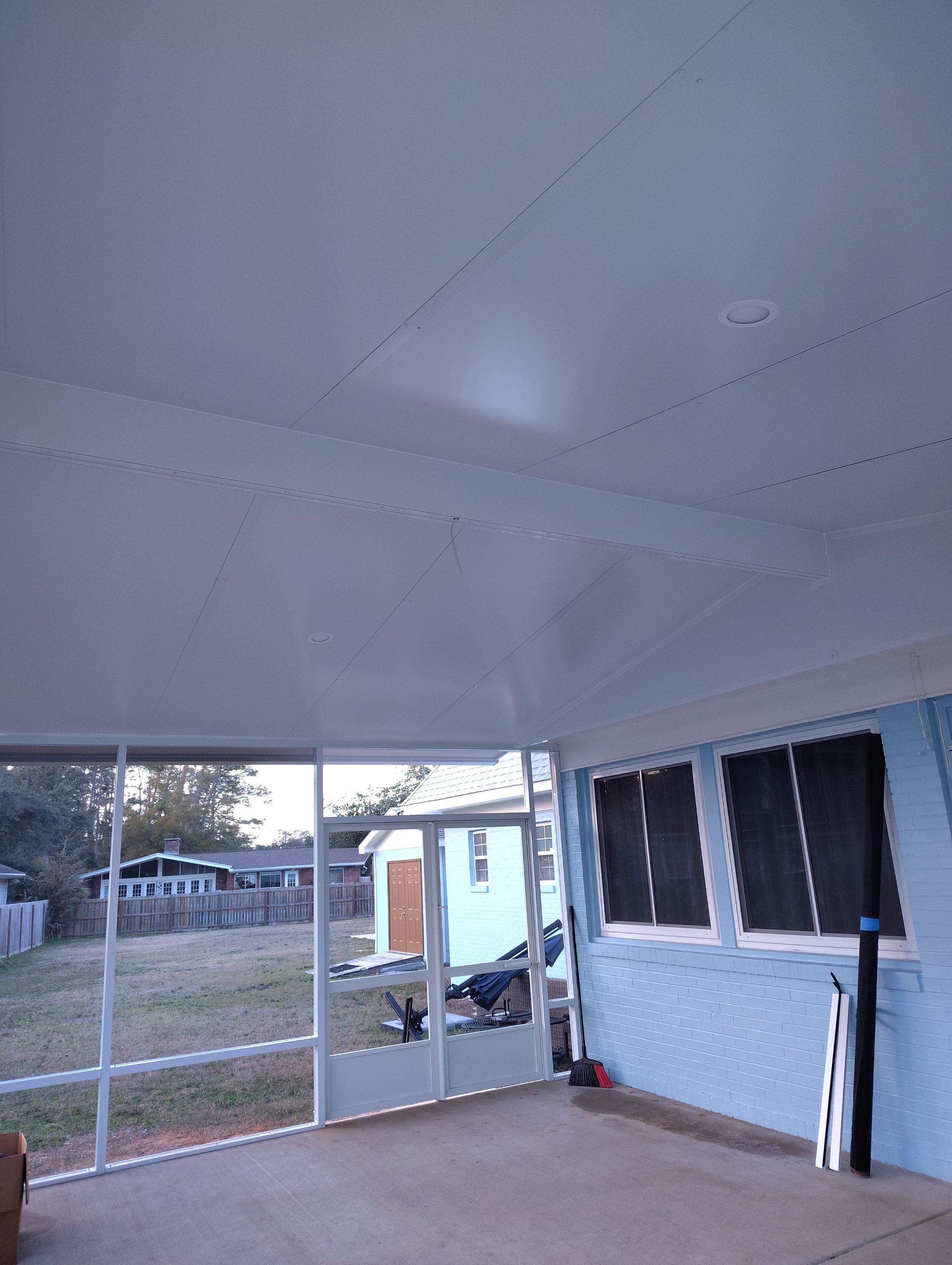 Cathedral Screen Room using Colorbeam by Titan Sunrooms