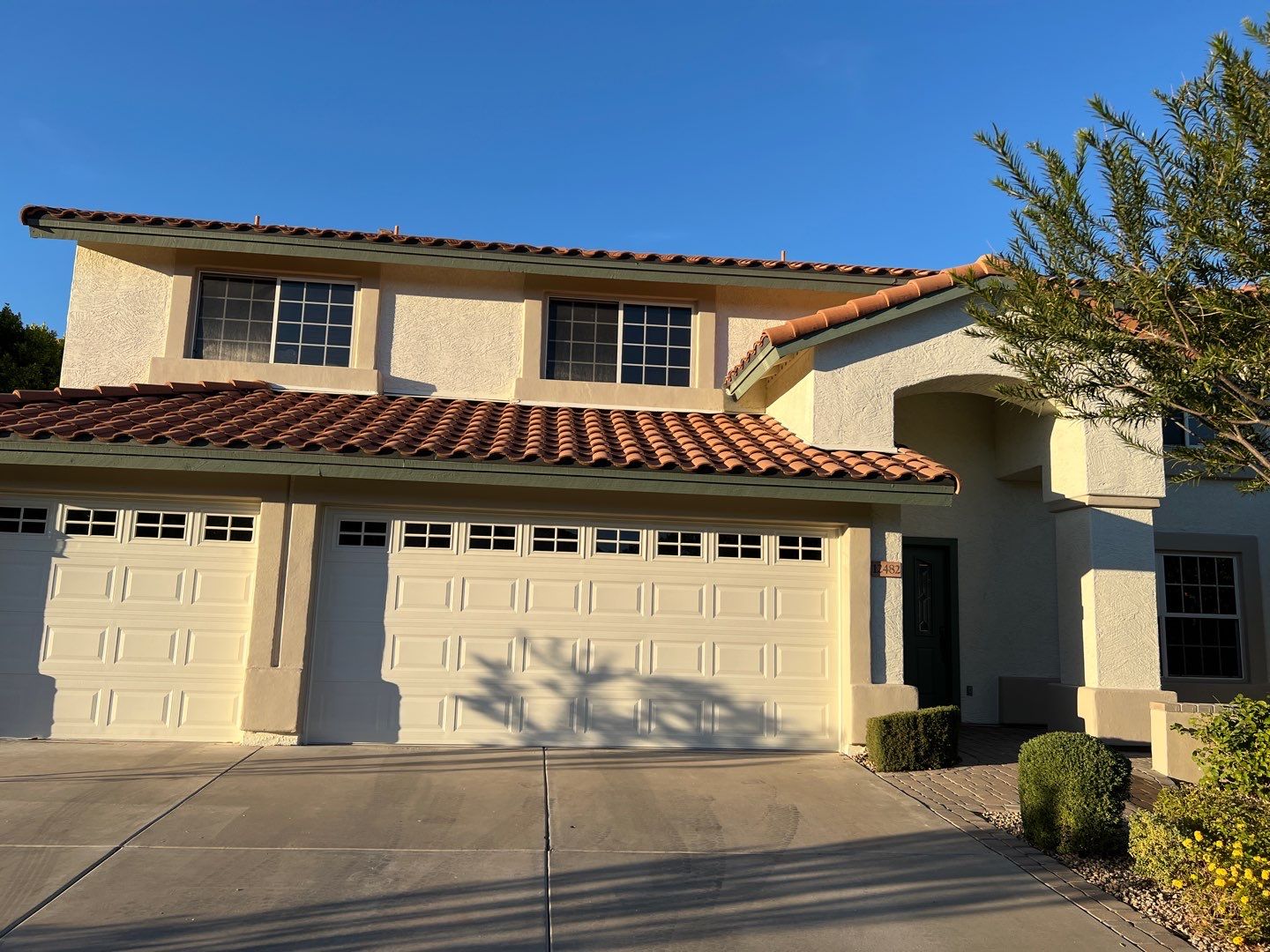 Exterior Painting using Dunn-Edwards EVERSHIELD® by Crash of Rhinos Painting & Garage Floors