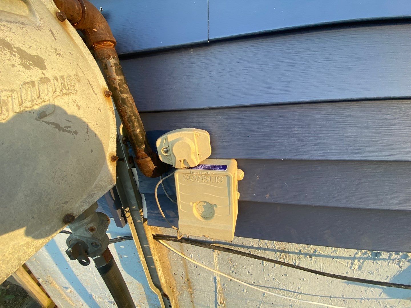 Siding Replacement using Certainteed Restoration Classic D4 Midnight Blue by 180 Contractors