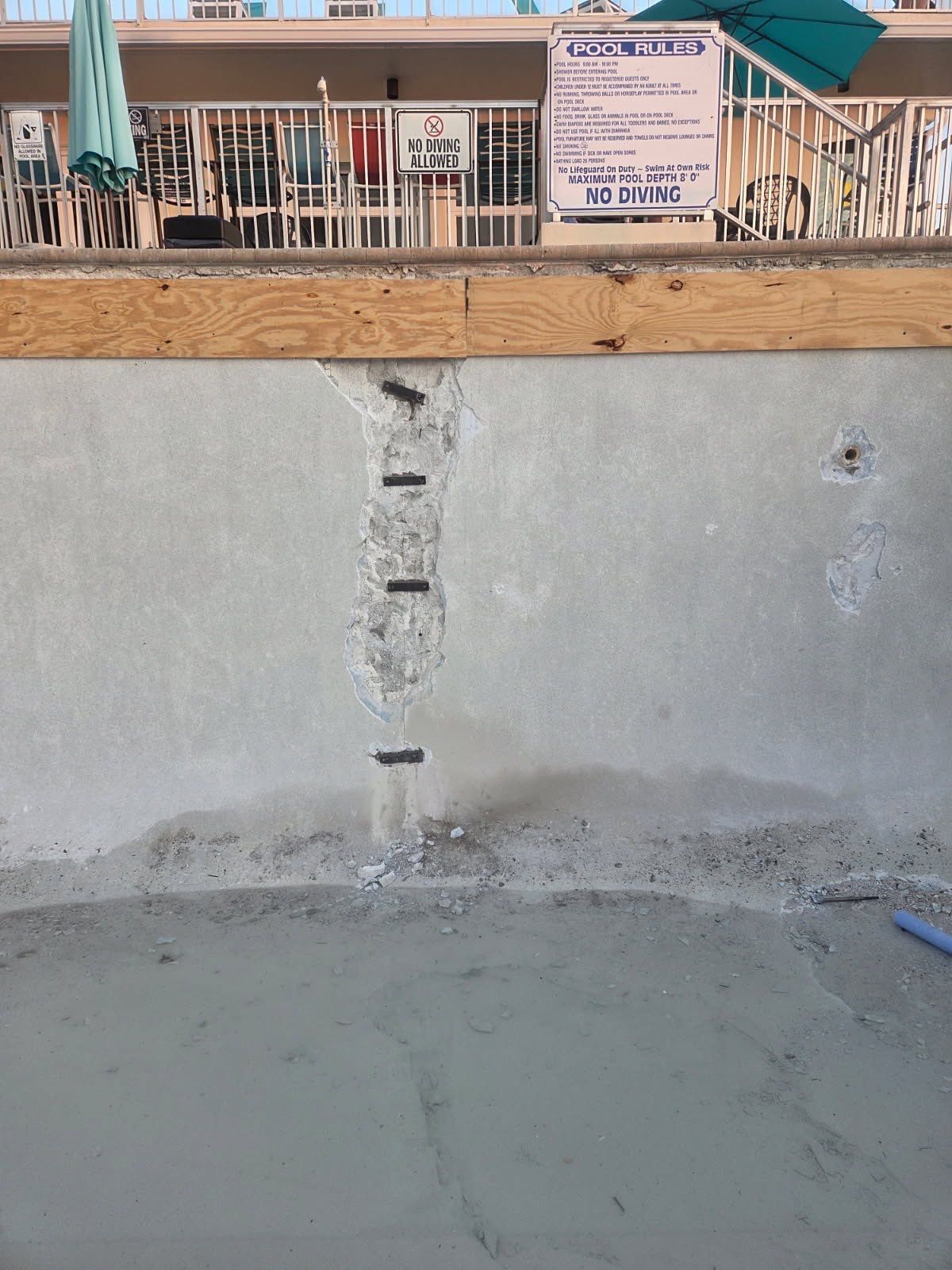 Beachside Resort - PCB by ASP - America's Swimming Pool Company