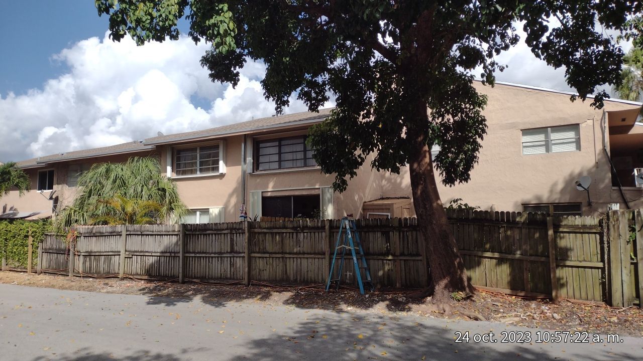 LAKE AND TENNIS VILLAS CONDO BLDG 8480 by Souffront Construction & Engineering