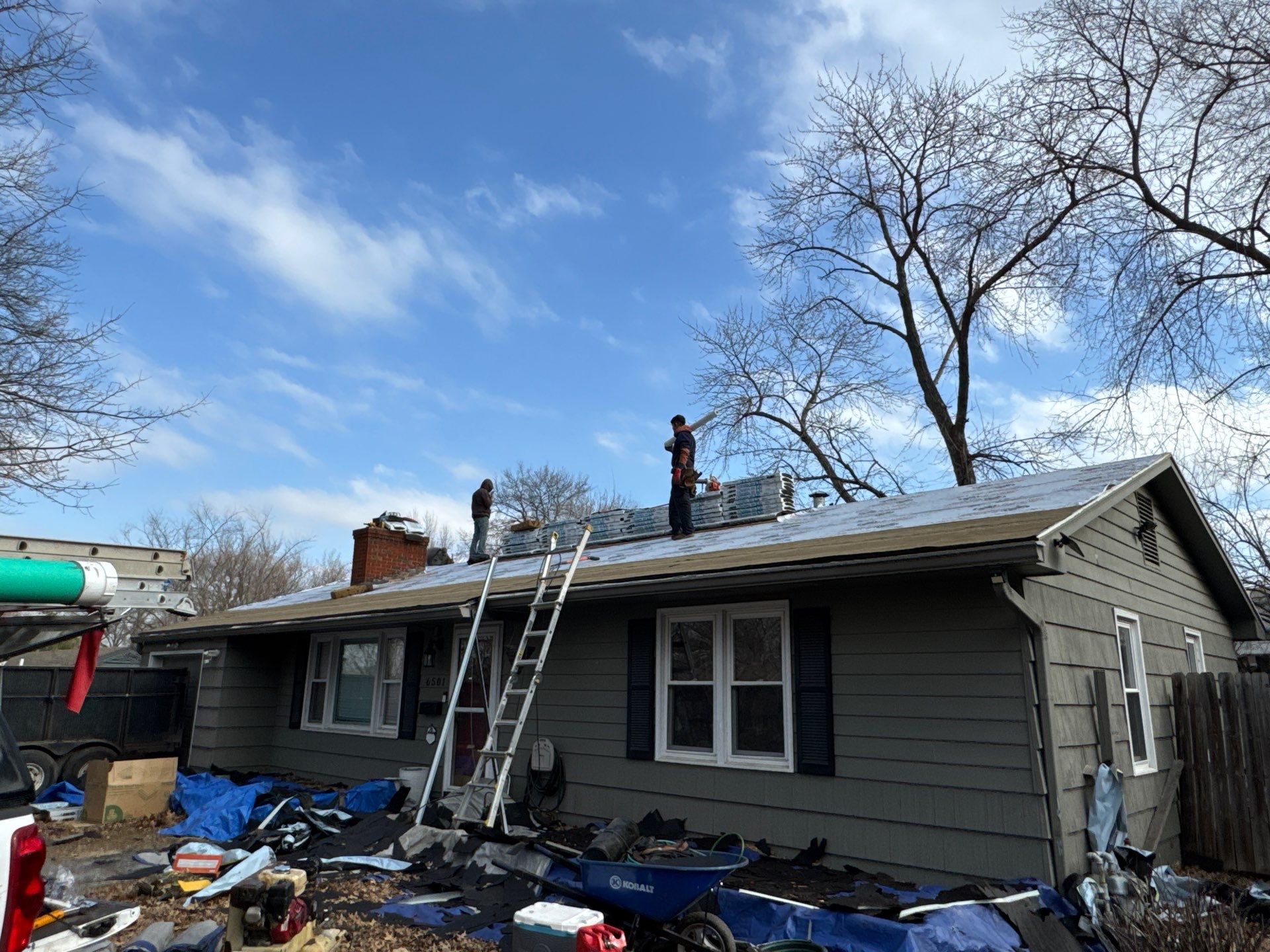 Storm Damage repair in Kansas City Missouri  IKO Dynasty Roof by EEC  Windows, Siding & Roofing 